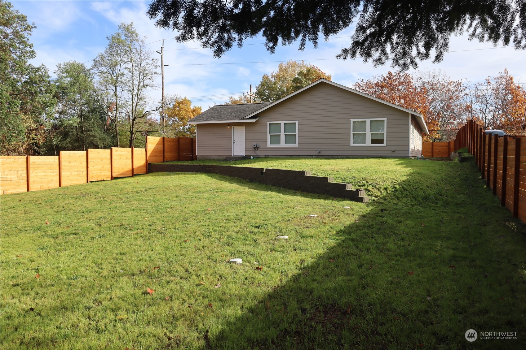9506 Farwest Drive SW