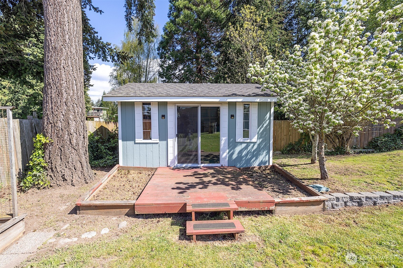 1313 N Lenore Drive