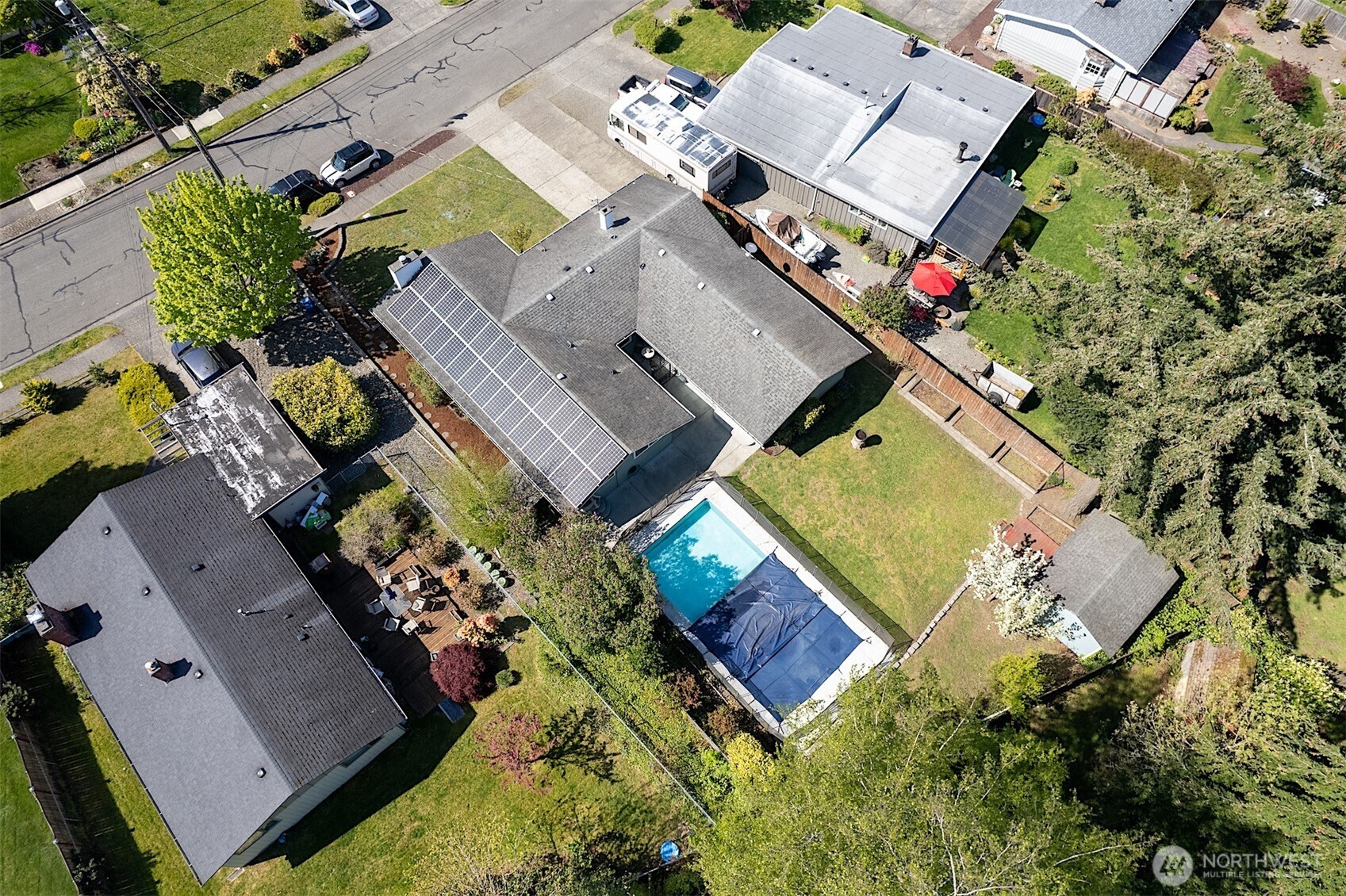 1313 N Lenore Drive
