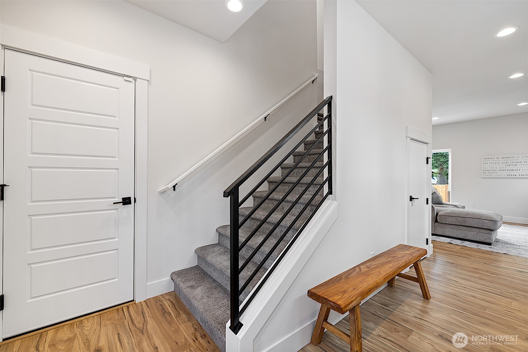 10111 12th Avenue E