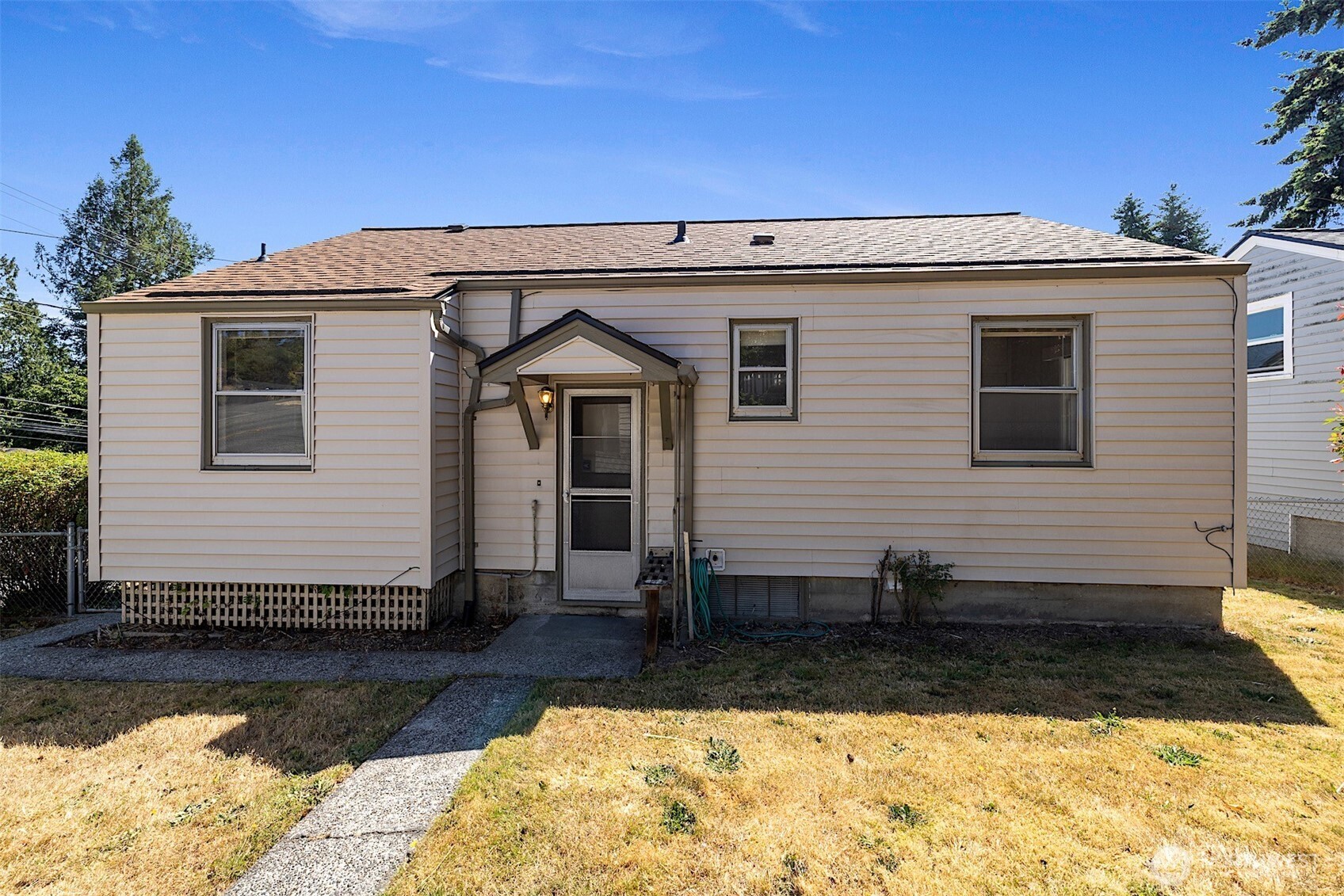 8403 36th Avenue SW
