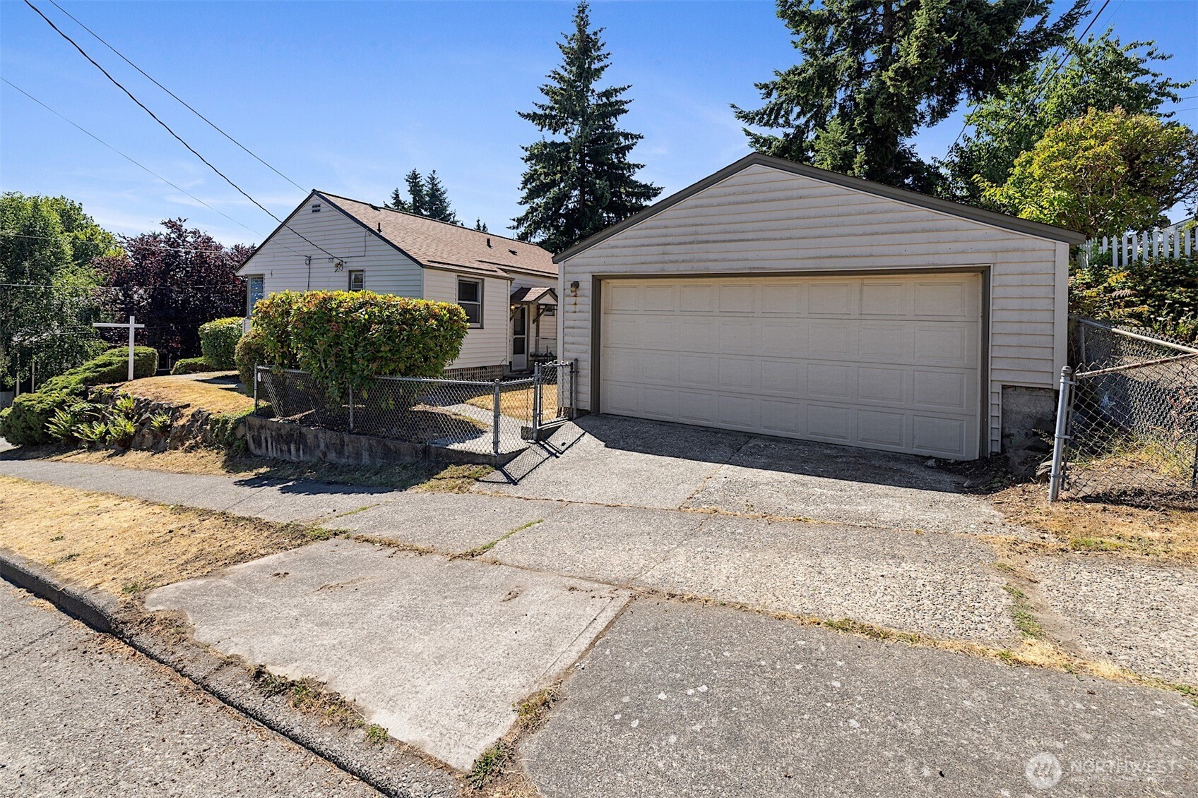 8403 36th Avenue SW