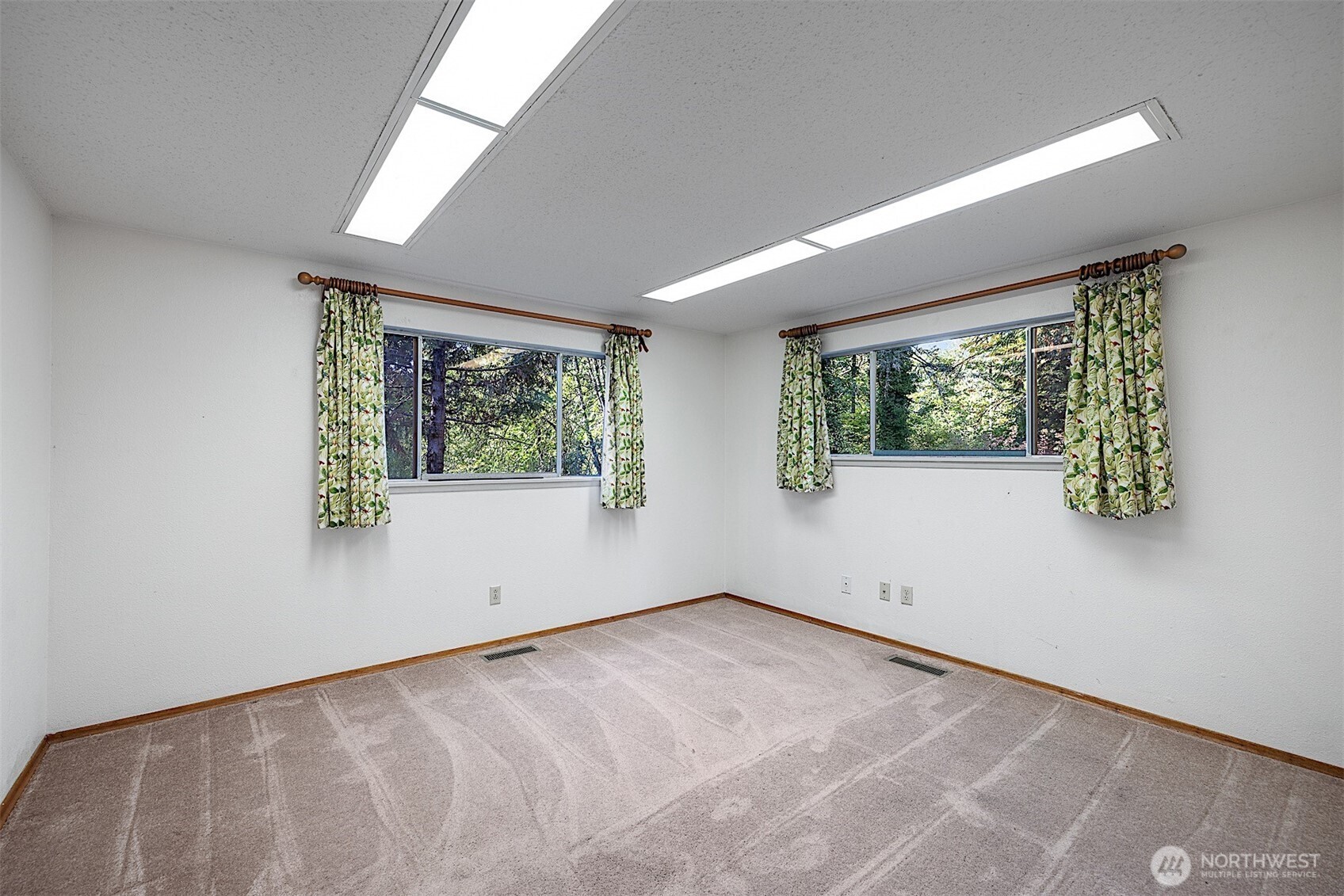 6421 144th Street NW