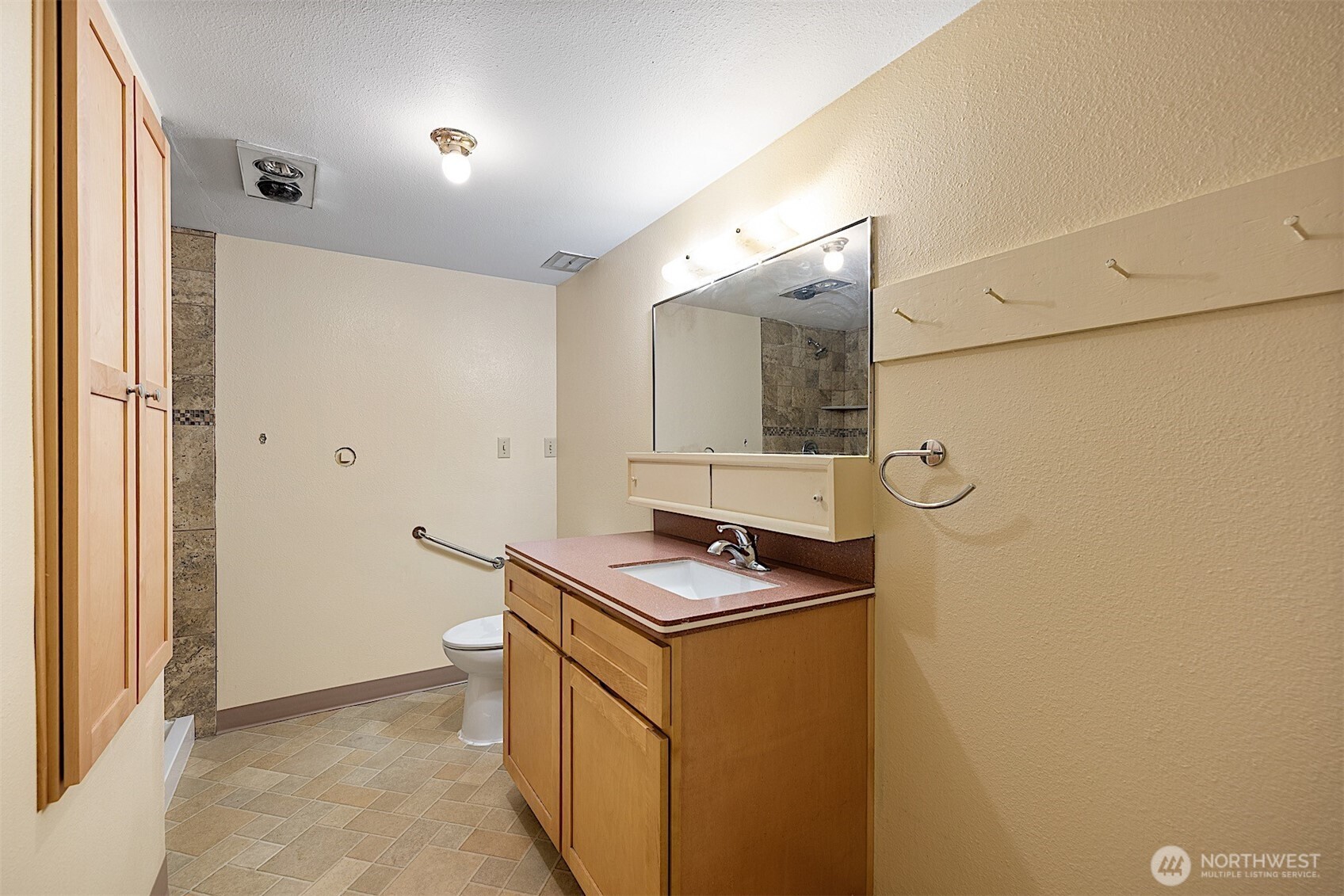 6421 144th Street NW