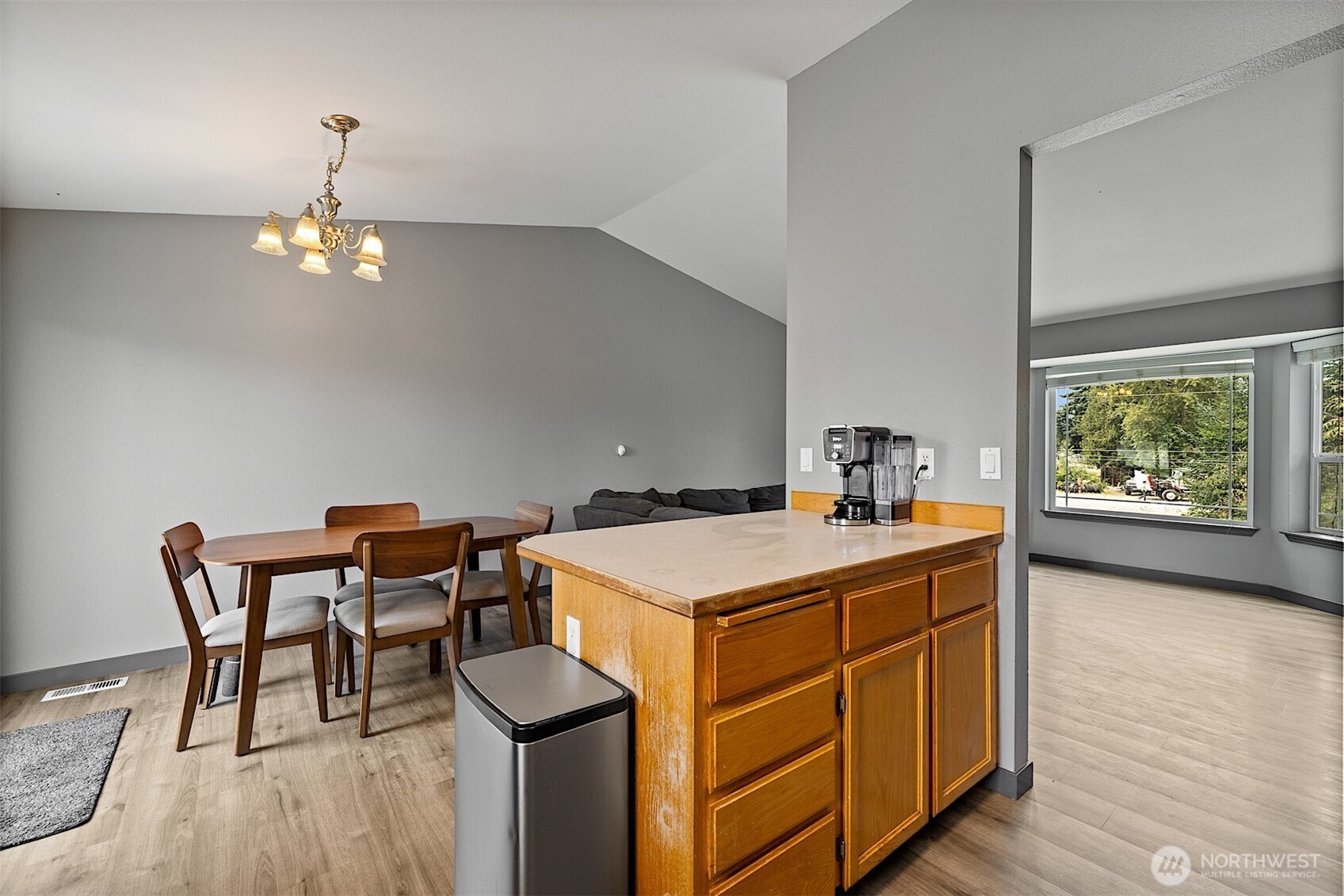 120 165th Street S