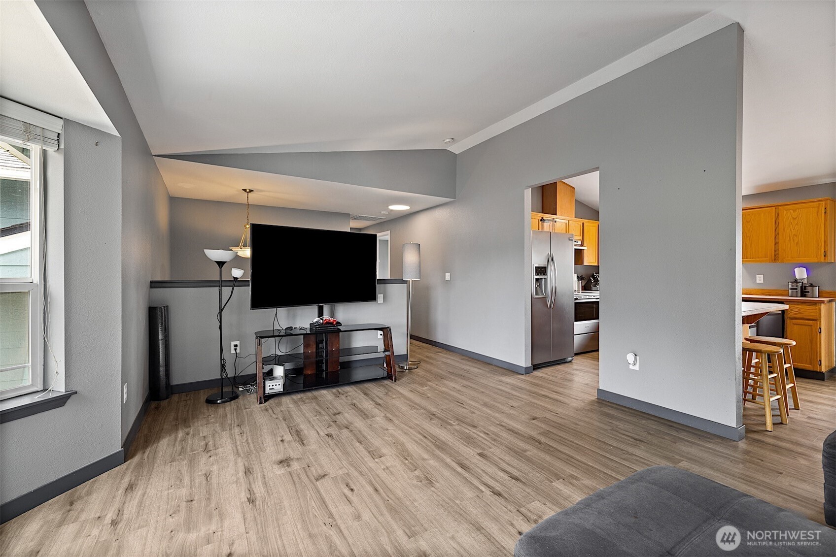 120 165th Street S