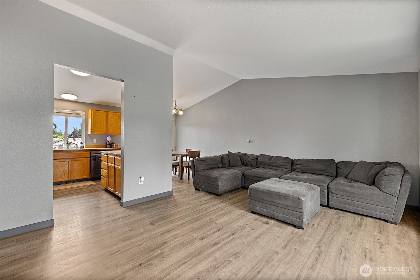 120 165th Street S