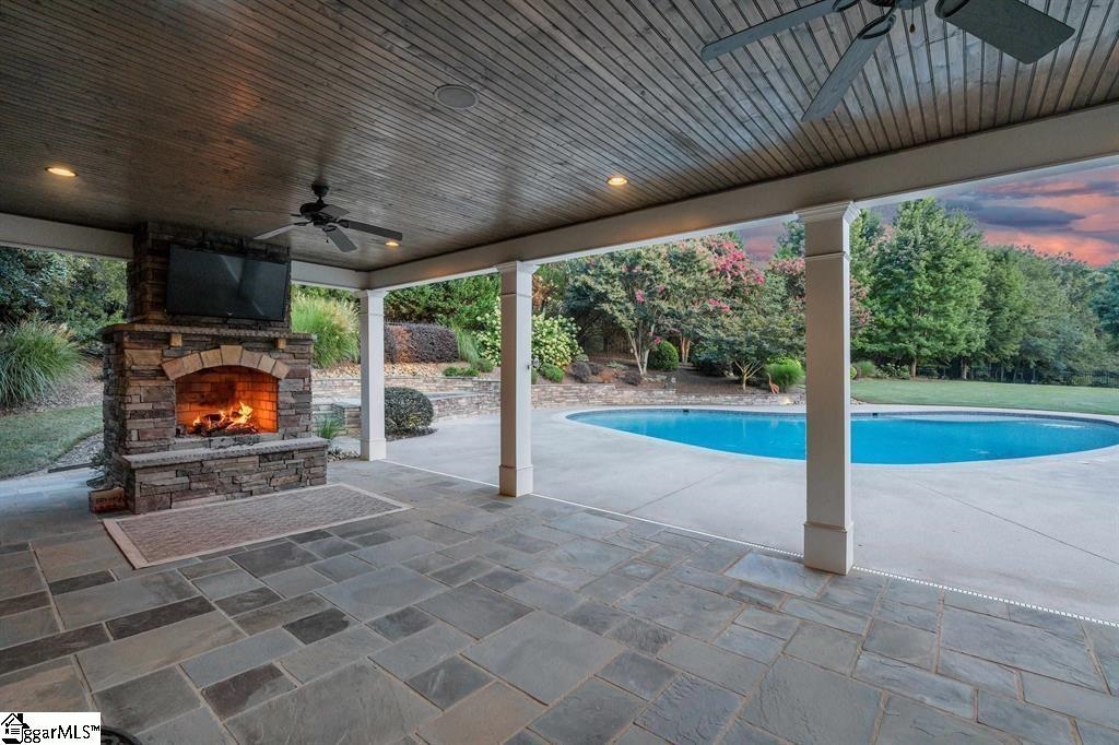 205 Sanders Place
