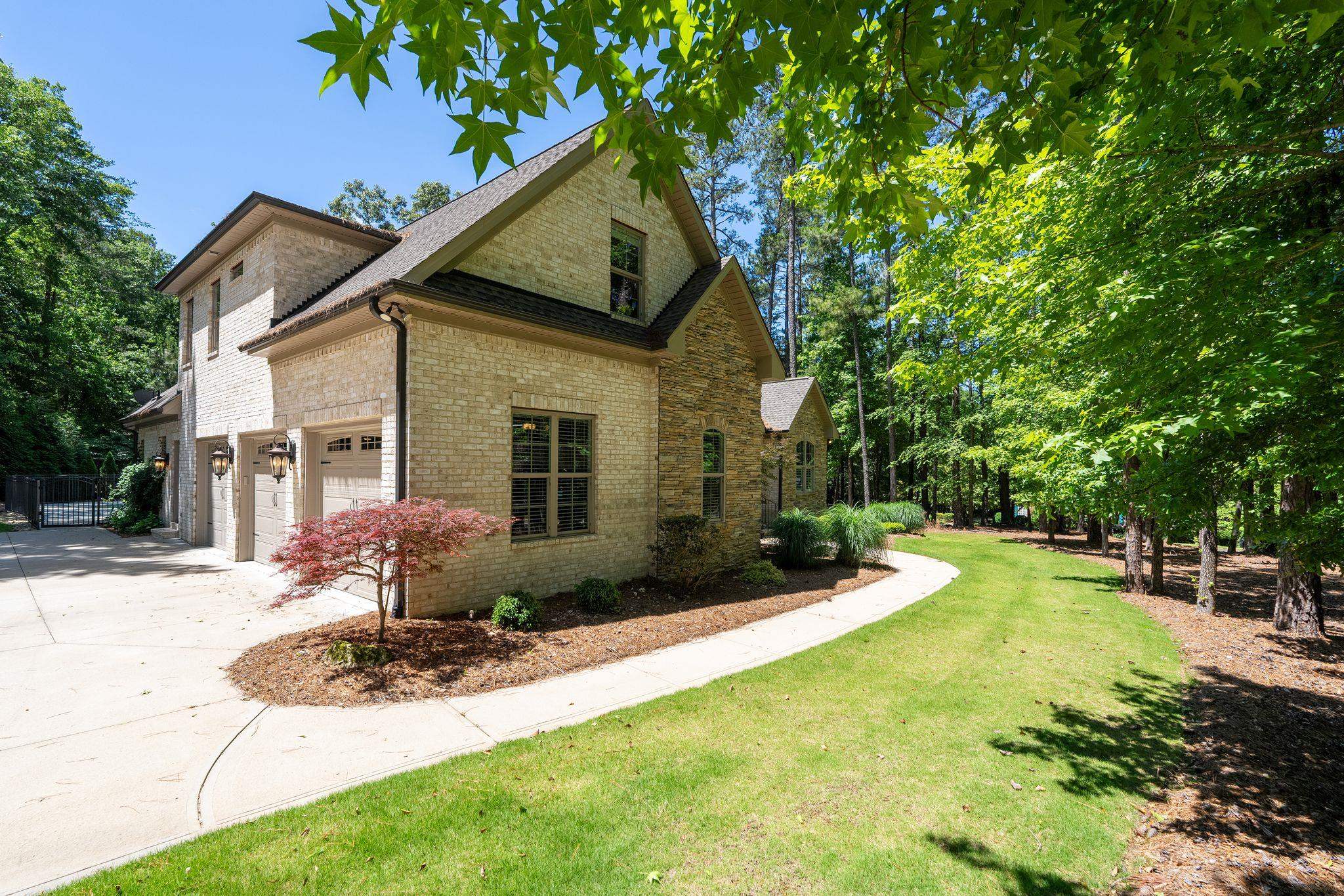 127 Turnberry Drive