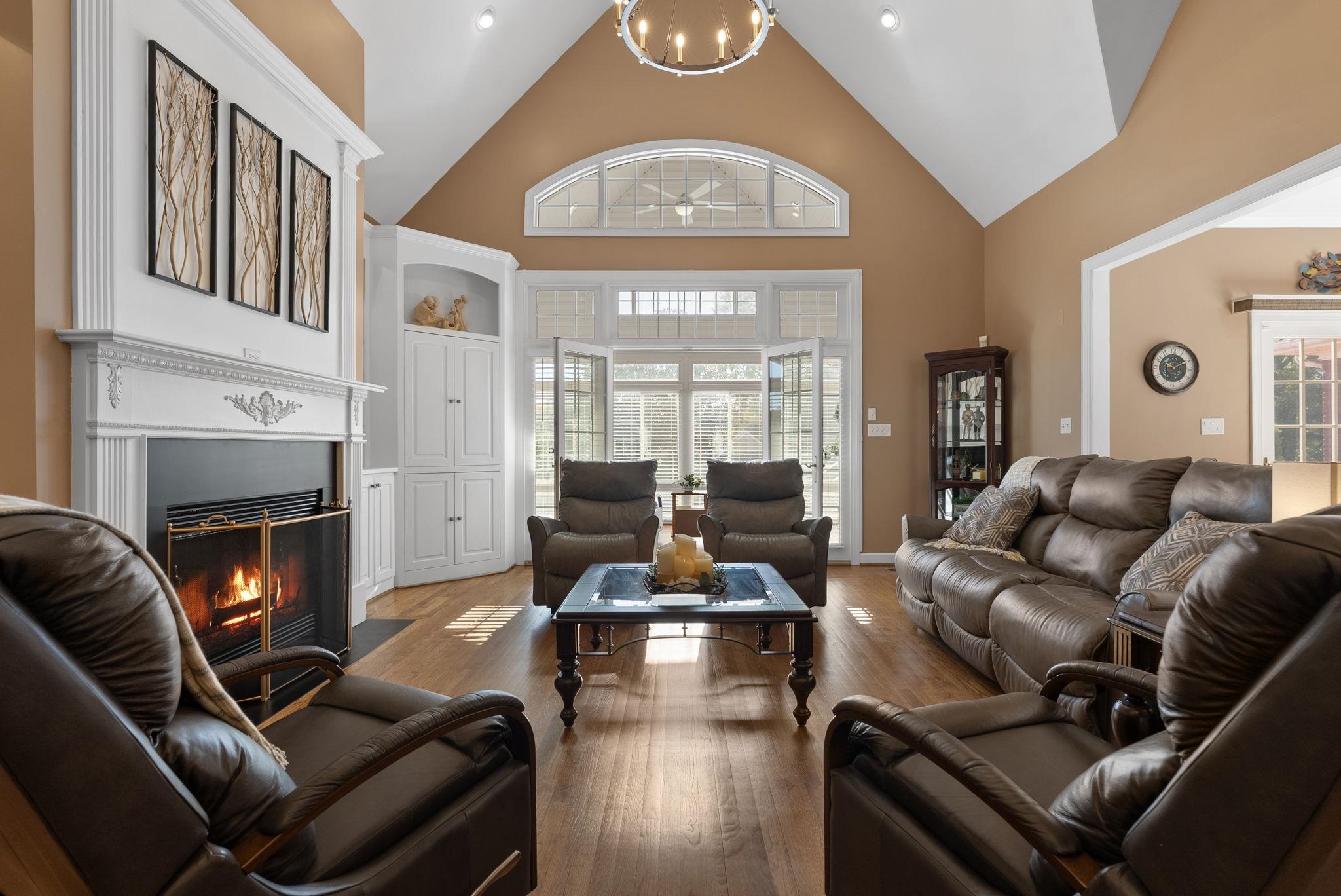 137 Clearcreek Drive