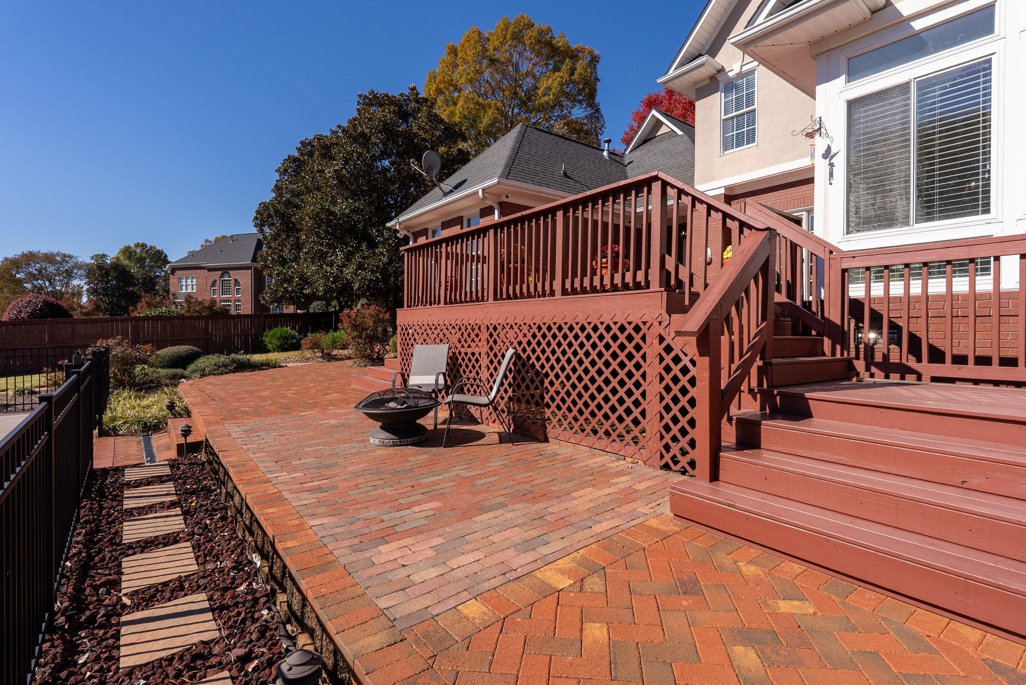 137 Clearcreek Drive