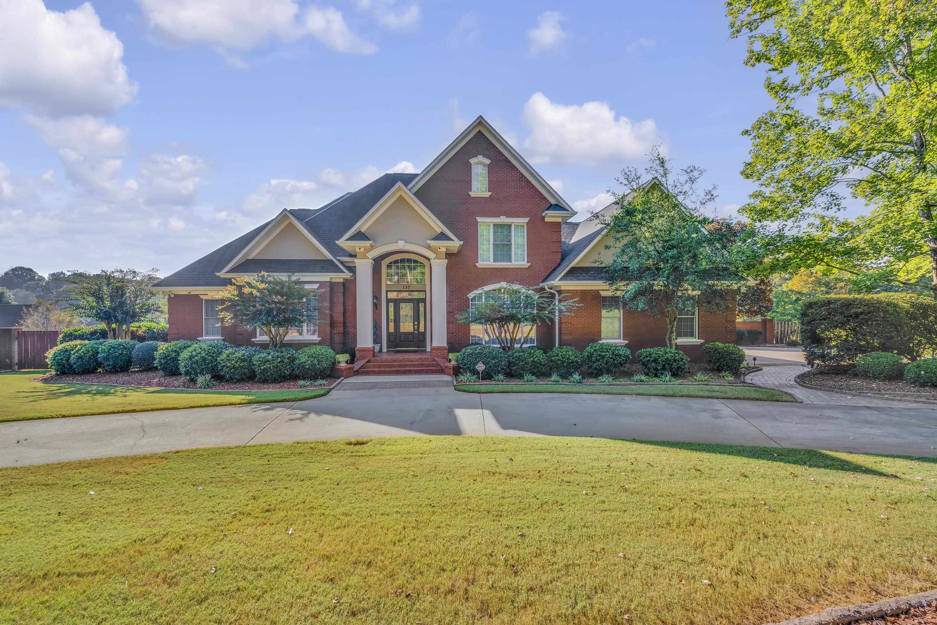 137 Clearcreek Drive