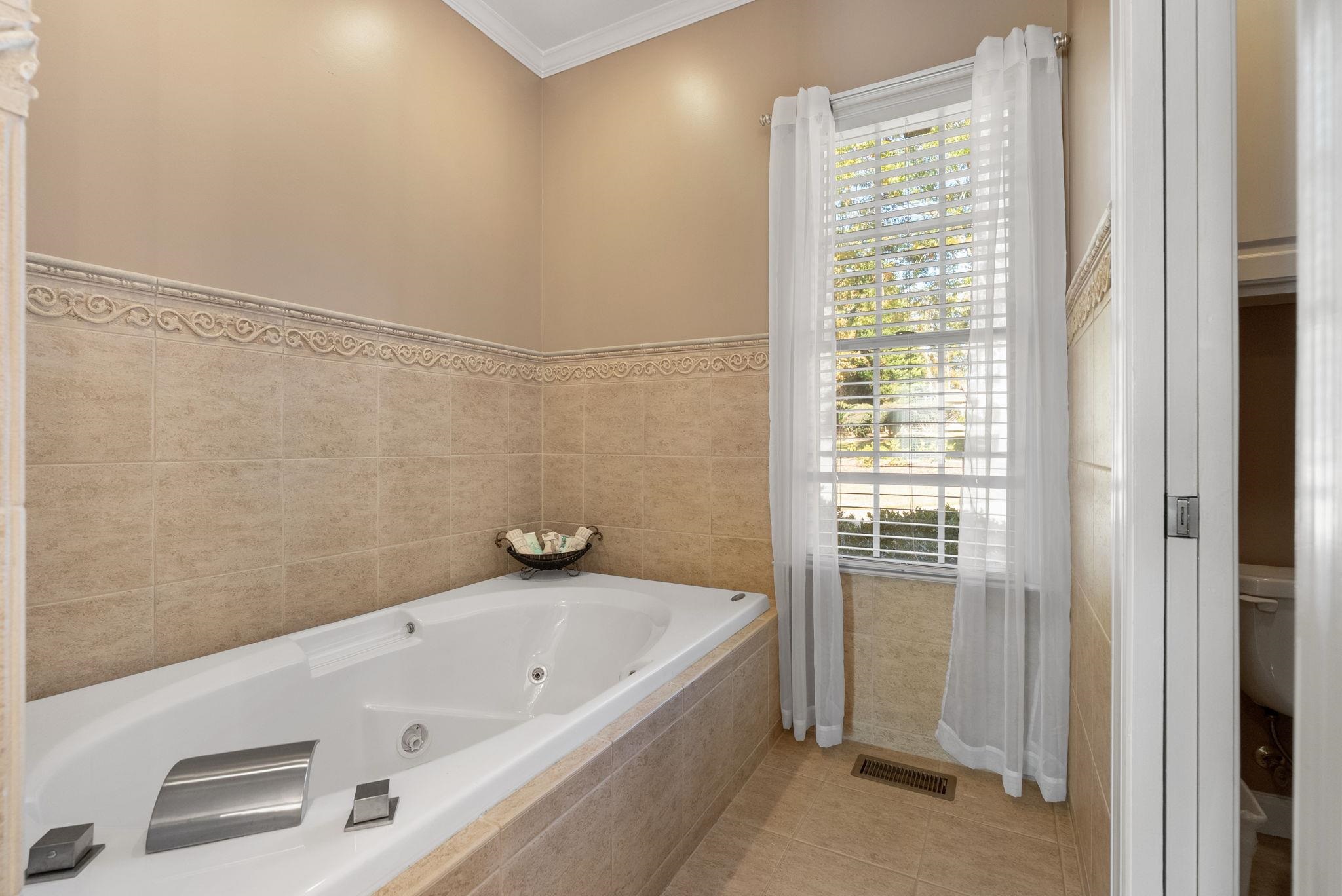 137 Clearcreek Drive