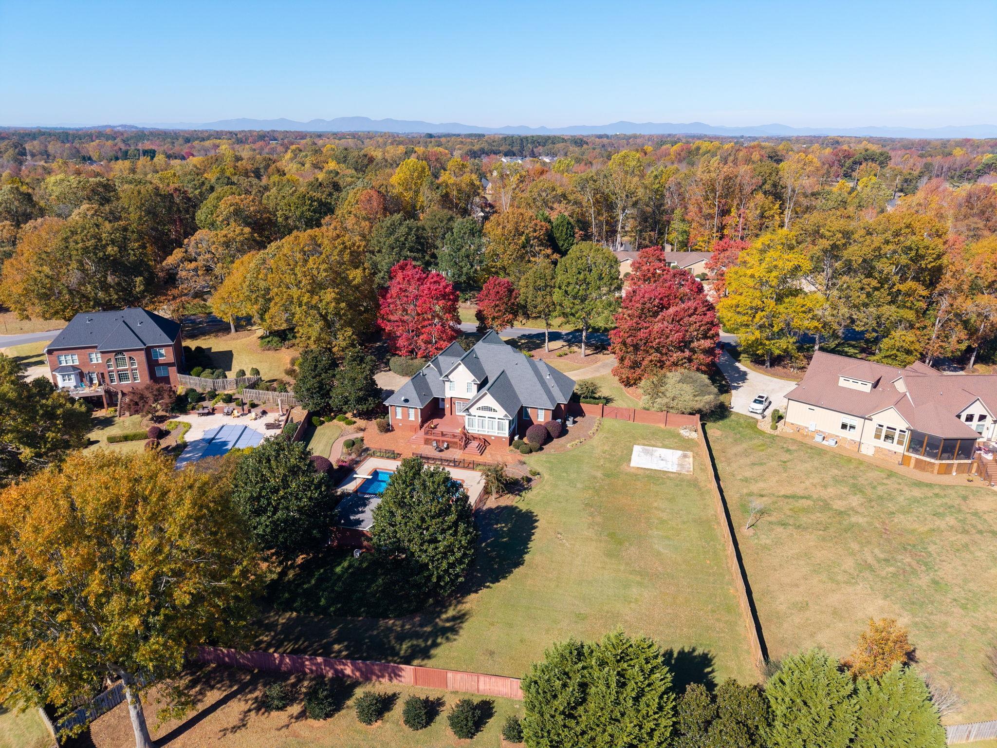 137 Clearcreek Drive