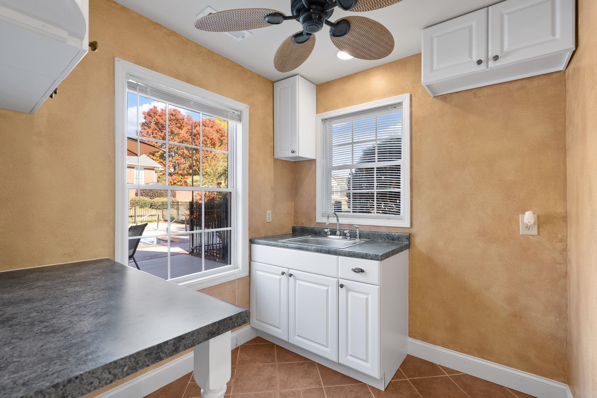 137 Clearcreek Drive