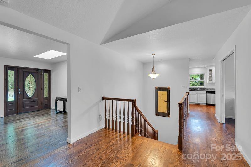 156 Circle Top Drive