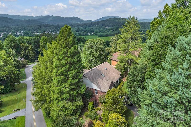 156 Circle Top Drive