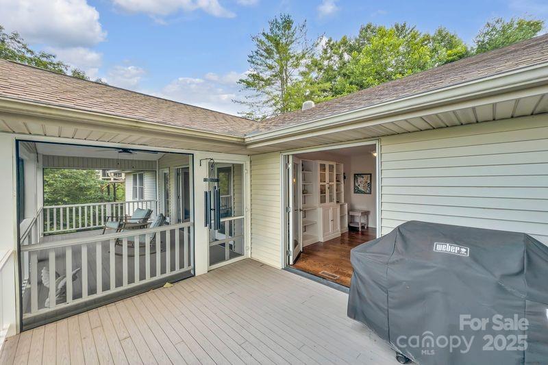 156 Circle Top Drive