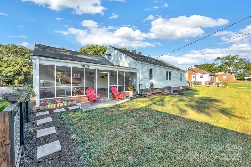 121 Anderson Avenue