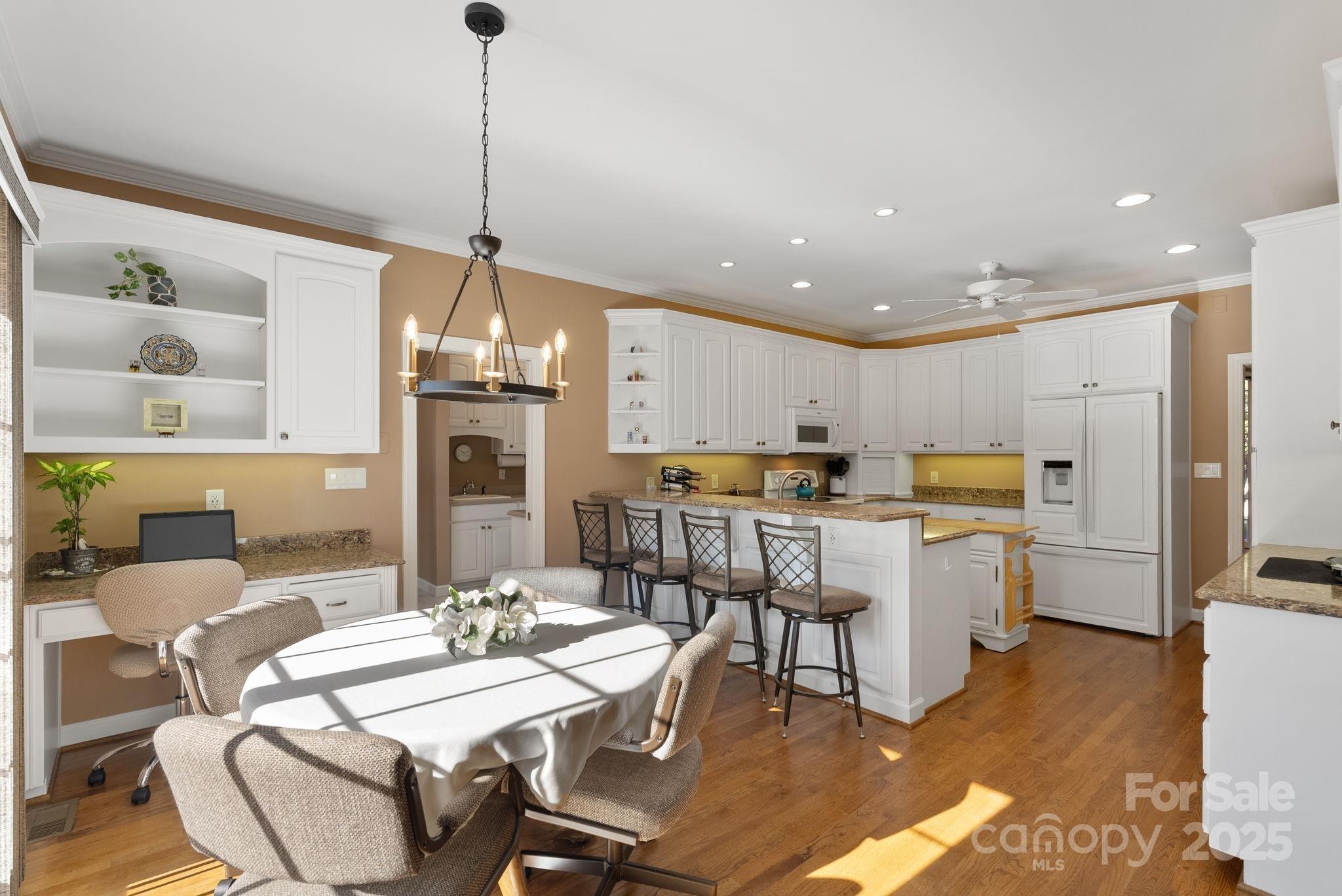 137 Clearcreek Drive