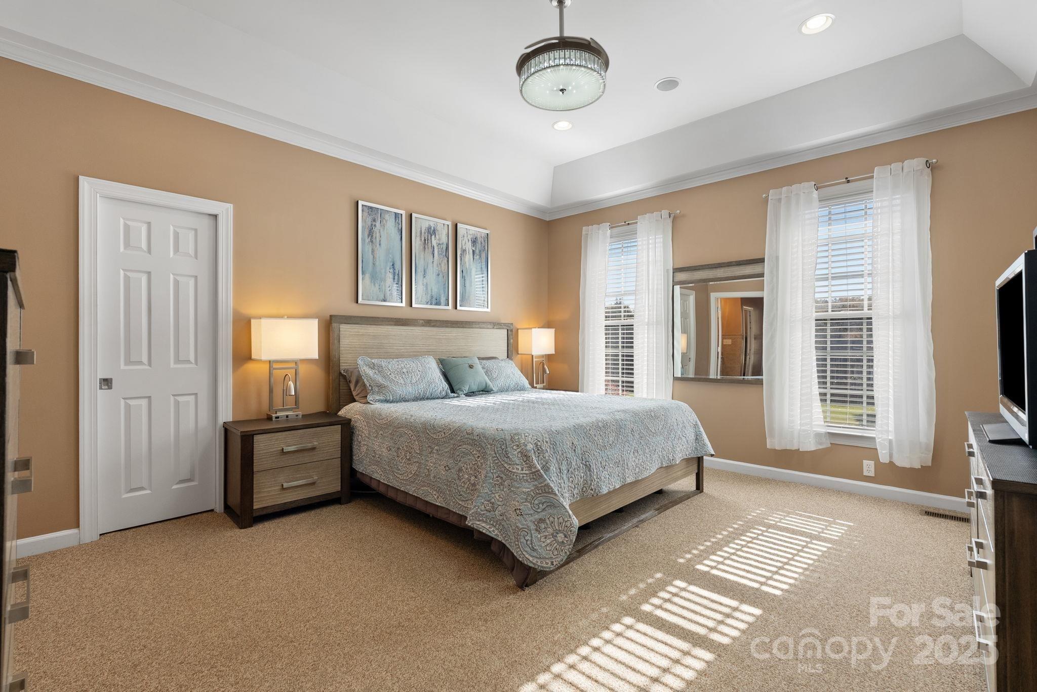 137 Clearcreek Drive