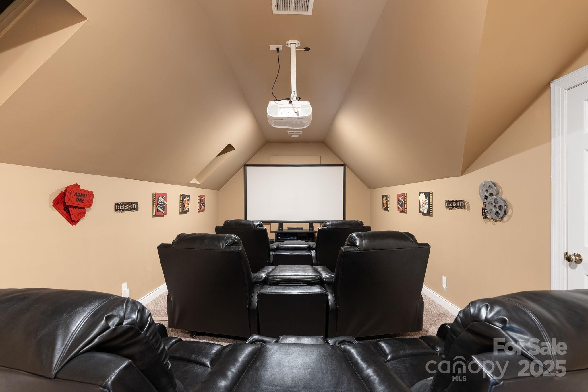 137 Clearcreek Drive