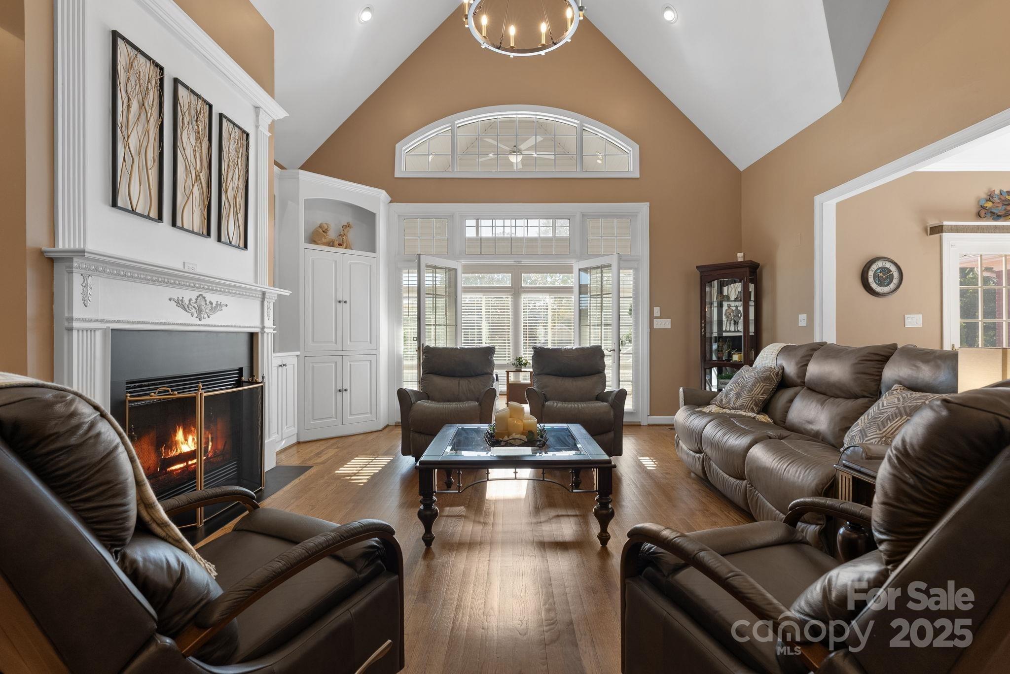 137 Clearcreek Drive