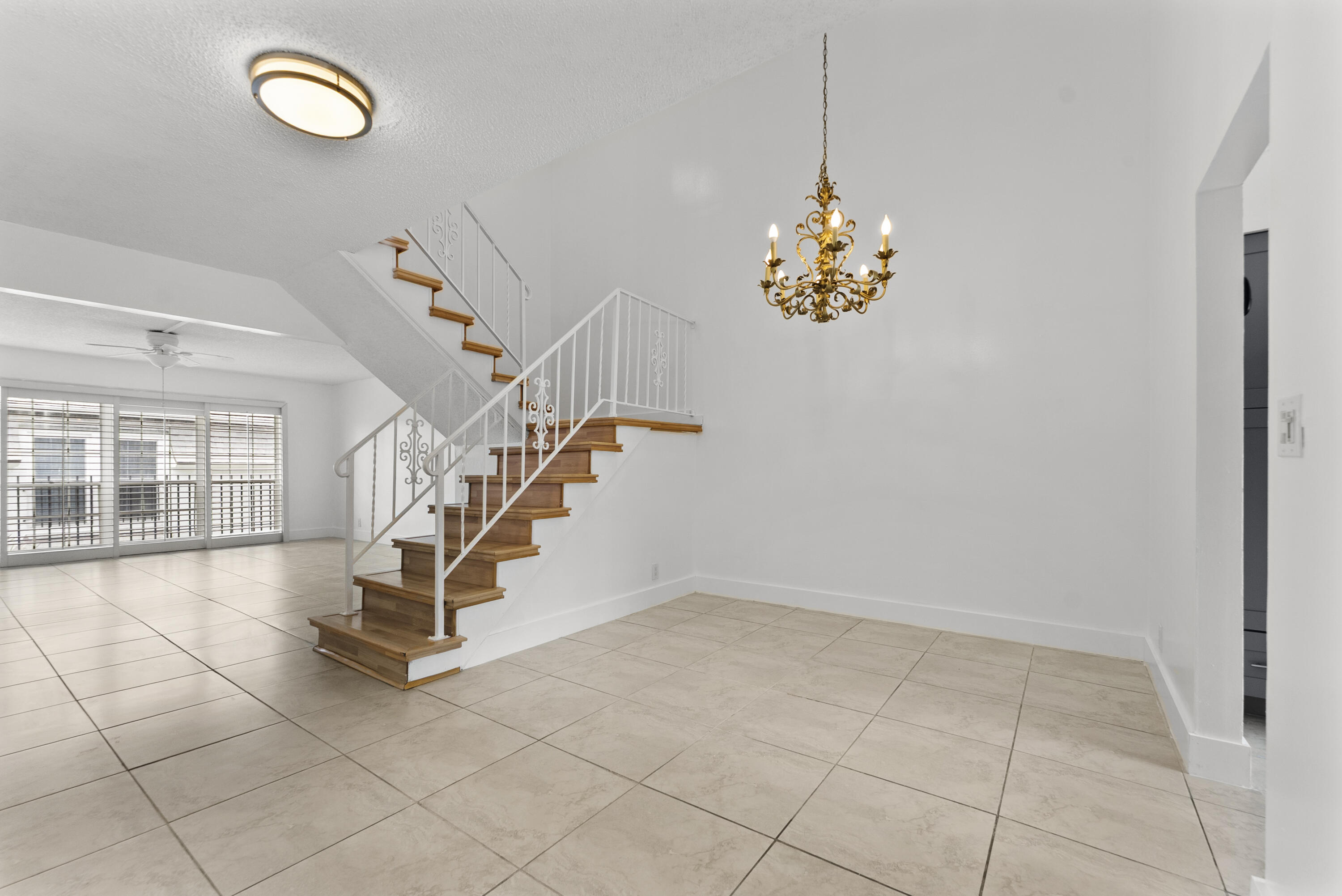 1194 Hillsboro Mile 72