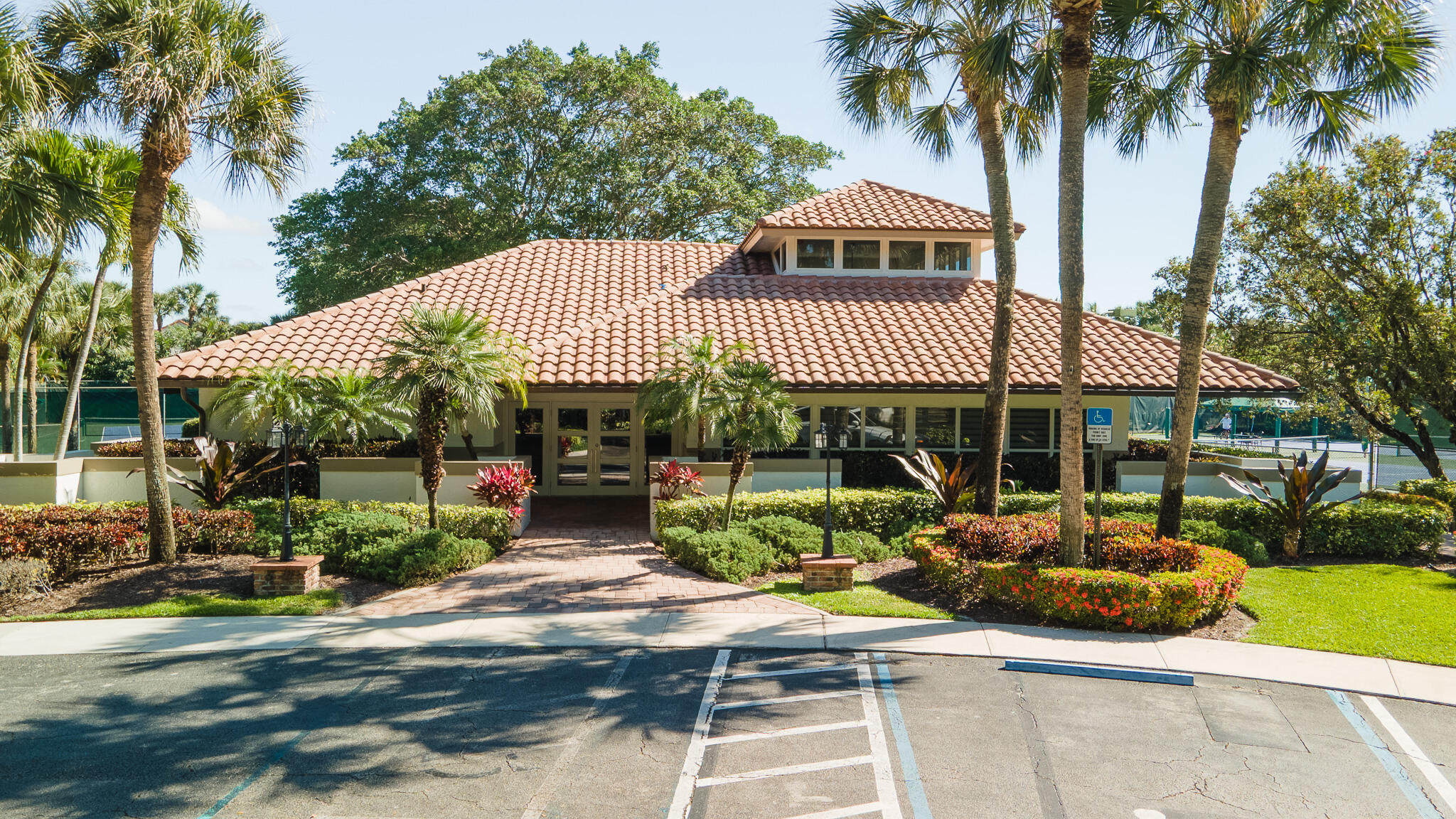 2245 SW 16th Place