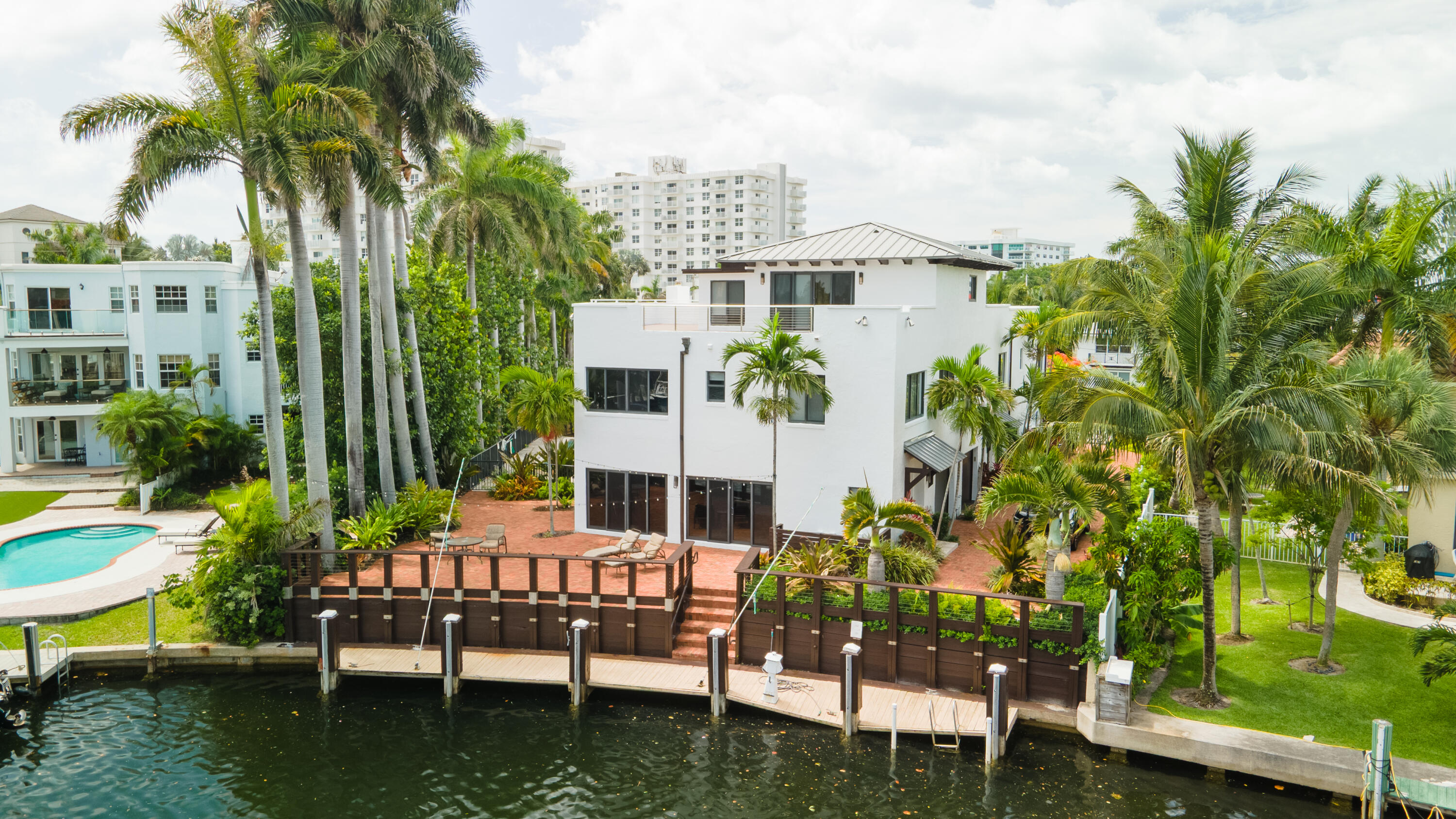 1121 Bel Air Drive