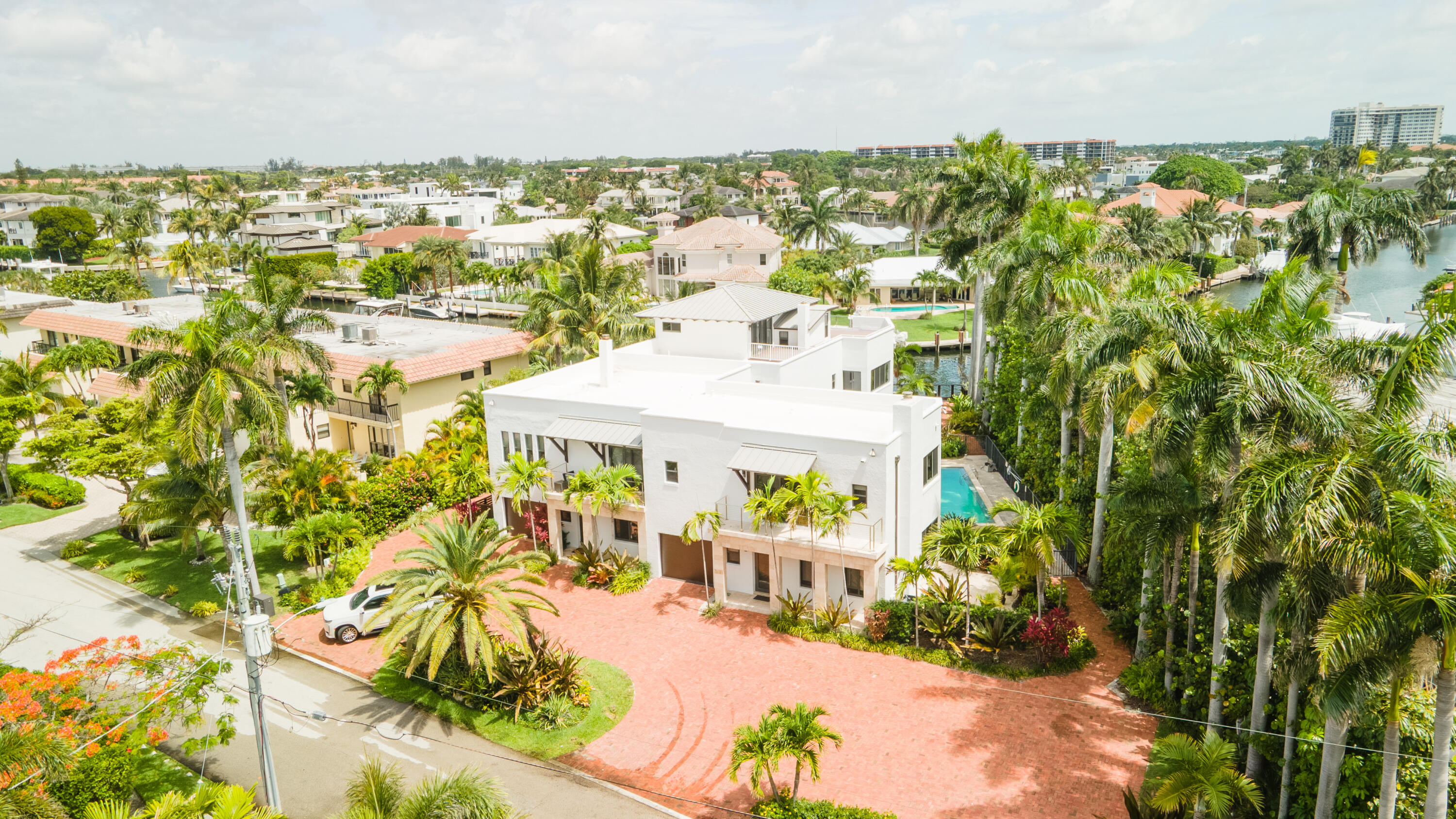 1121 Bel Air Drive