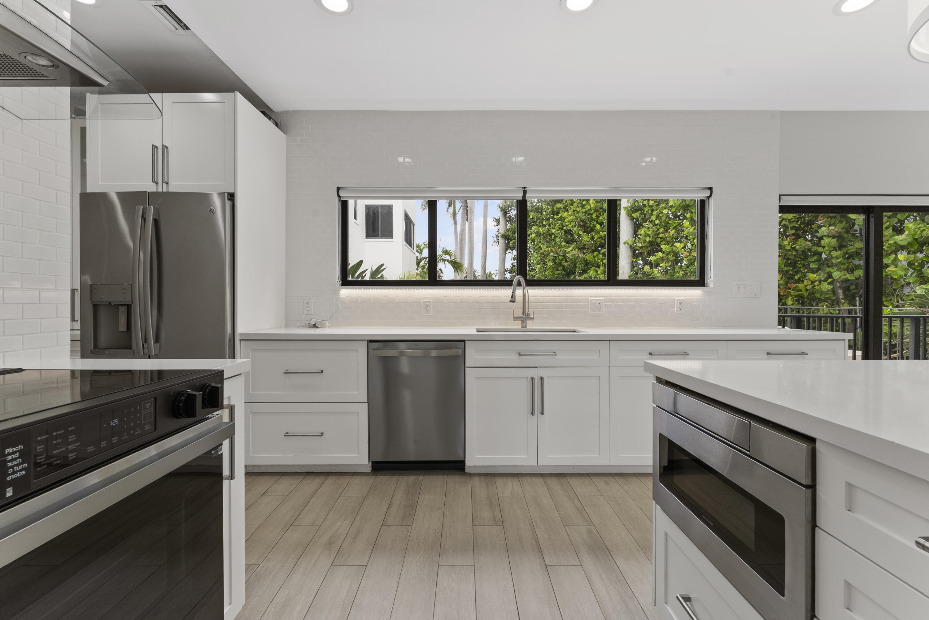 1121 Bel Air Drive