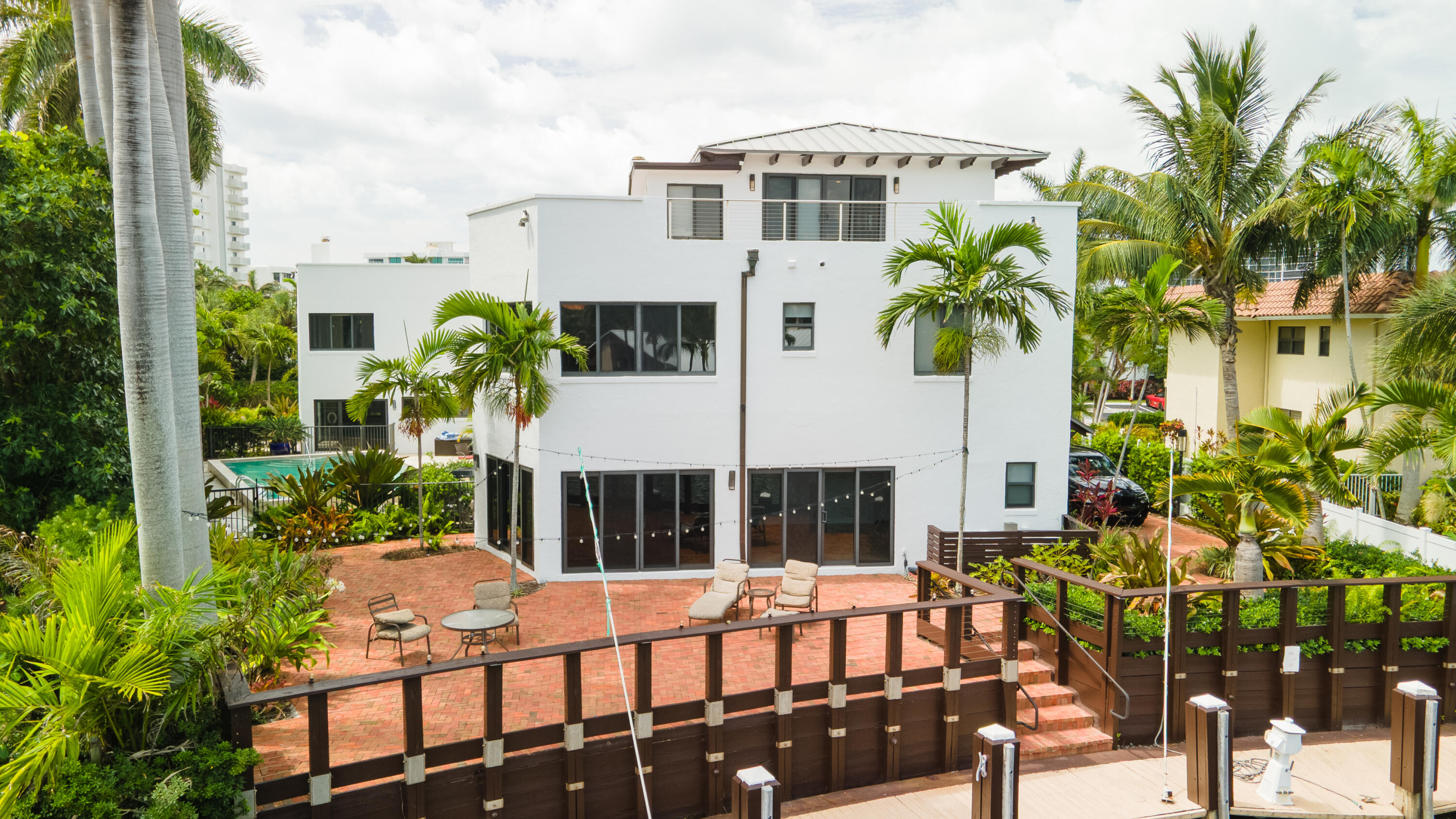 1121 Bel Air Drive