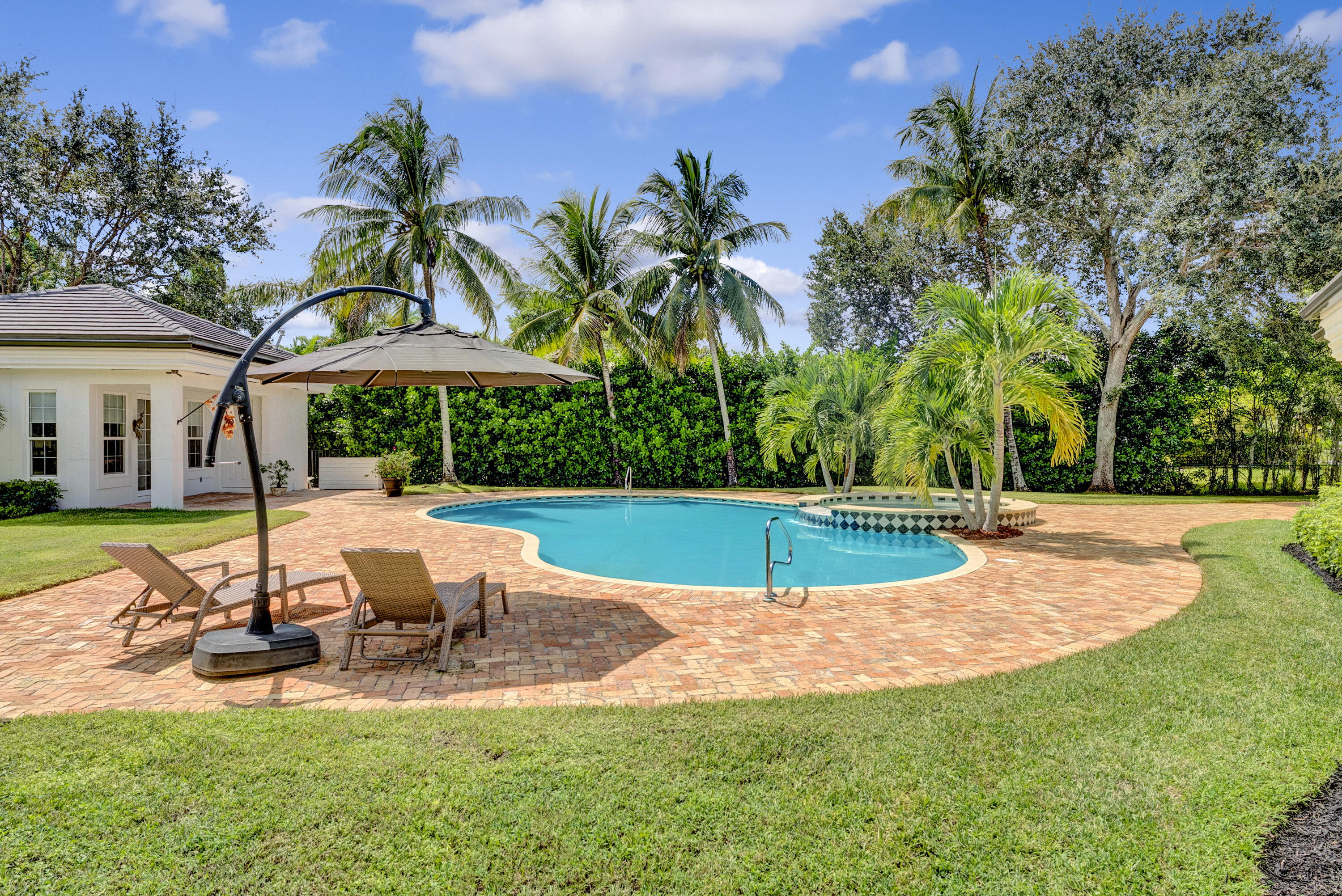 16046 RIO DEL SOL