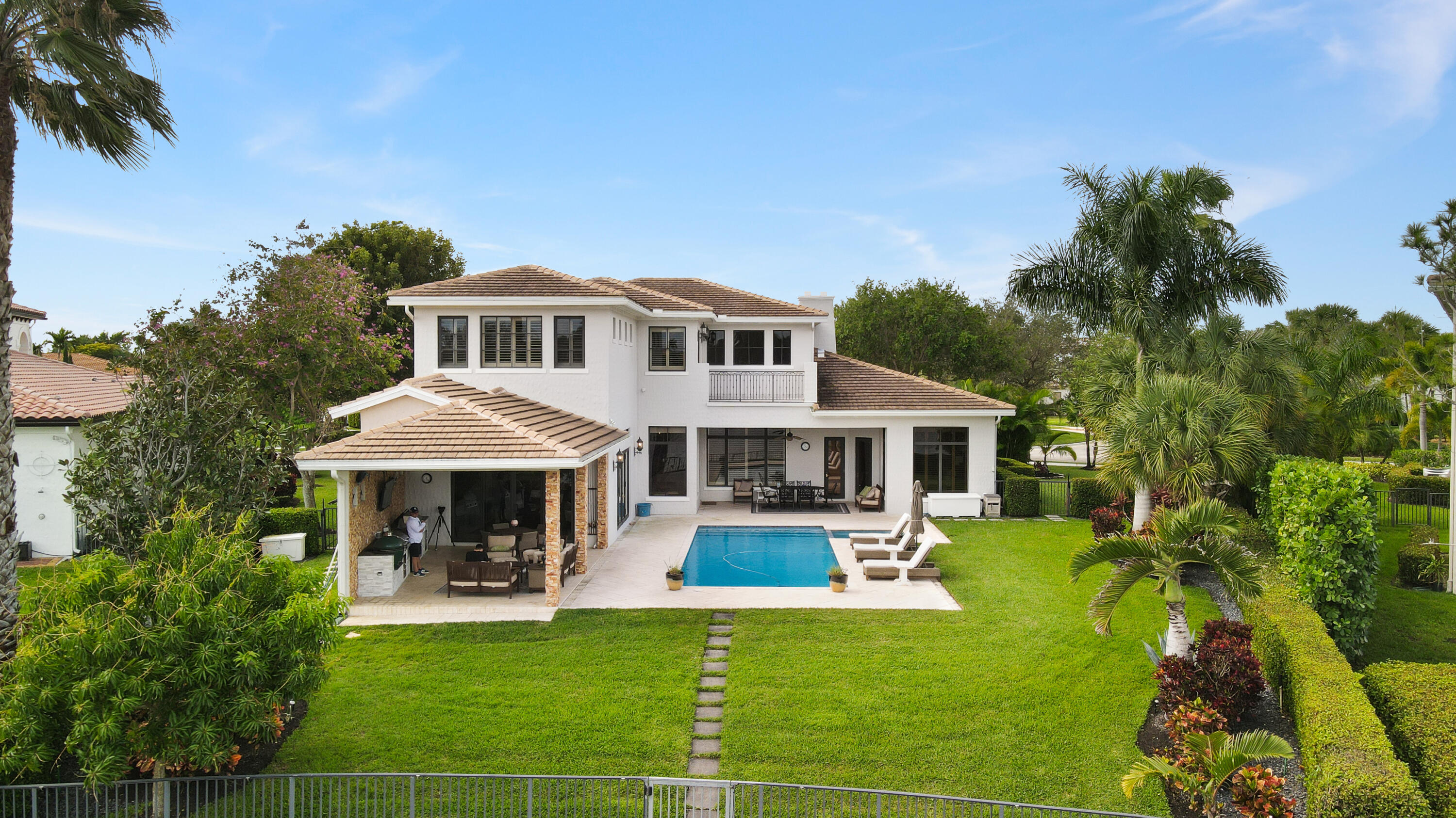 6838 Long Leaf Drive