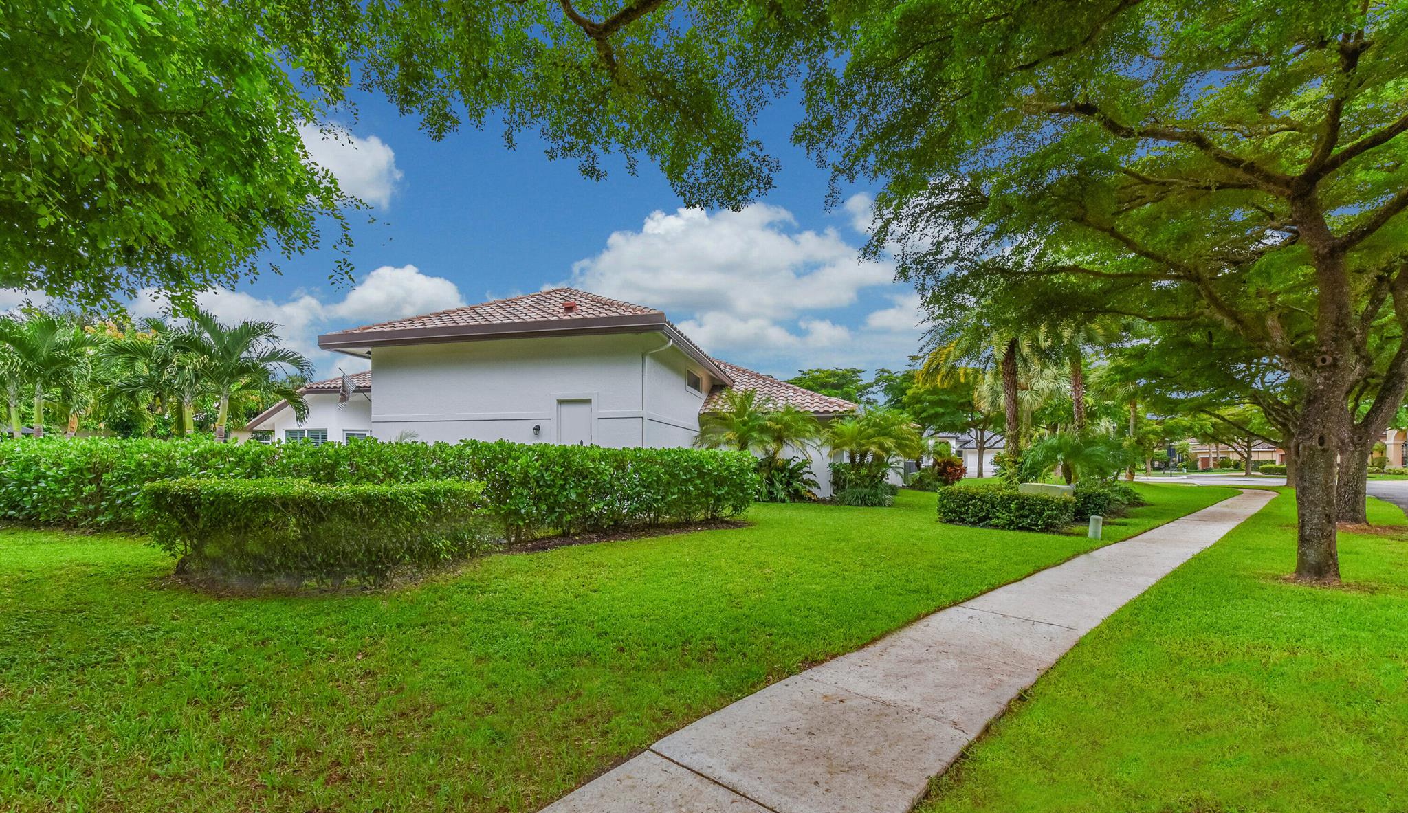 2095 Park Court