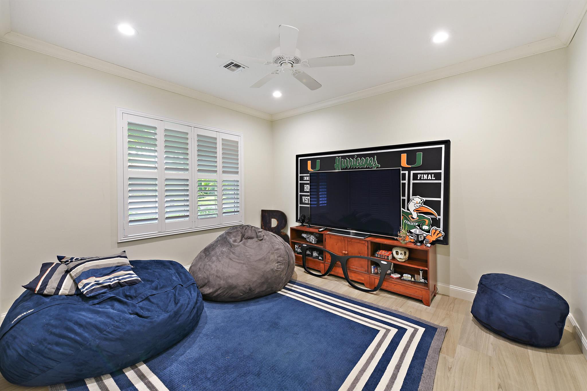 2095 Park Court