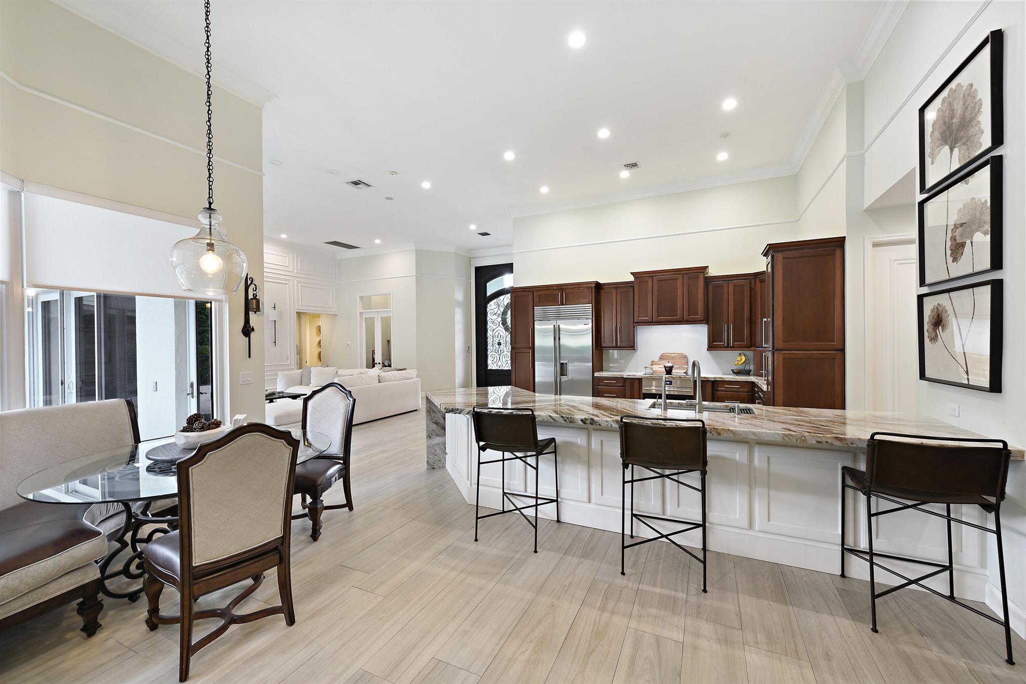 2095 Park Court