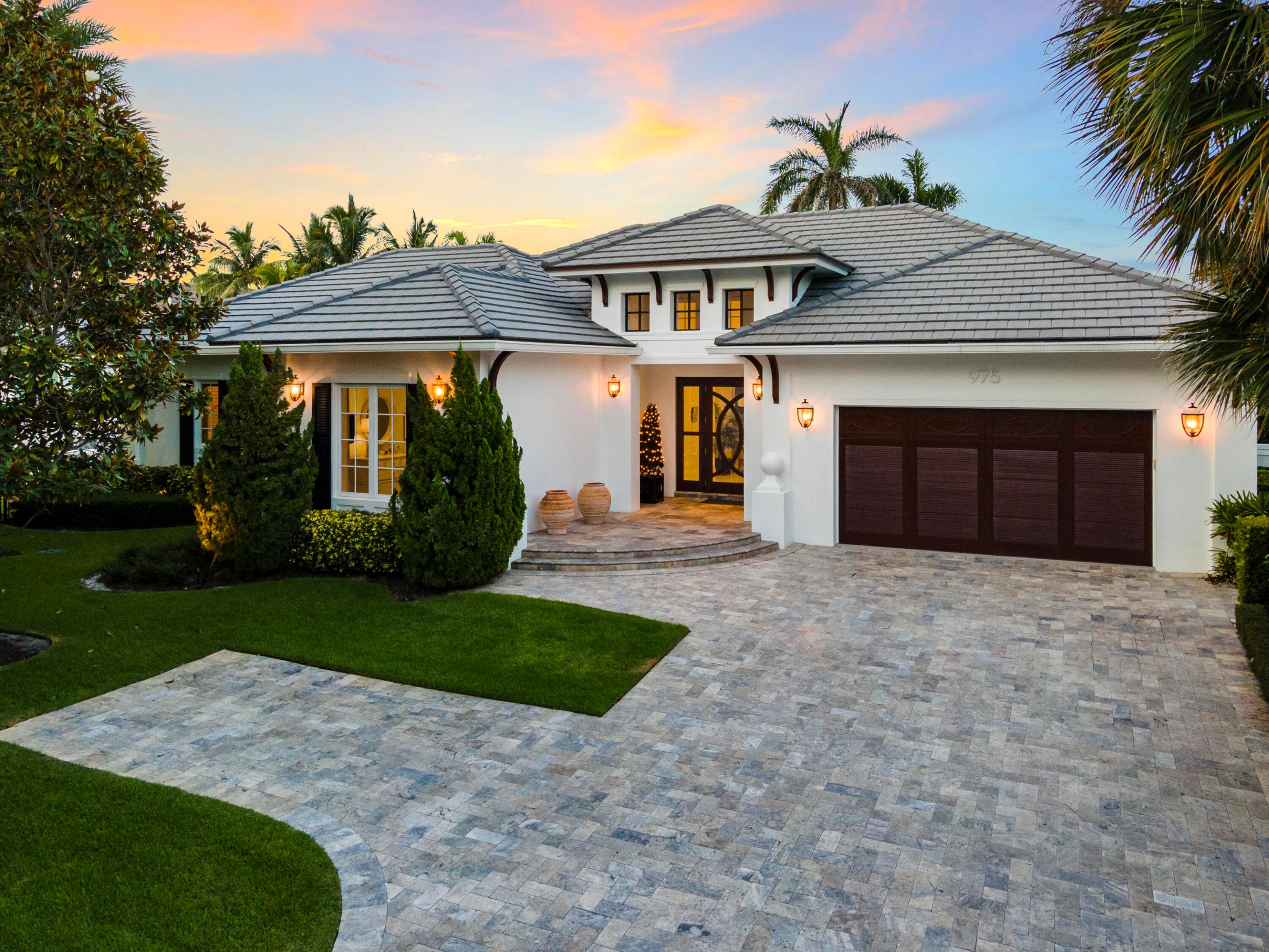 975 Banyan Drive