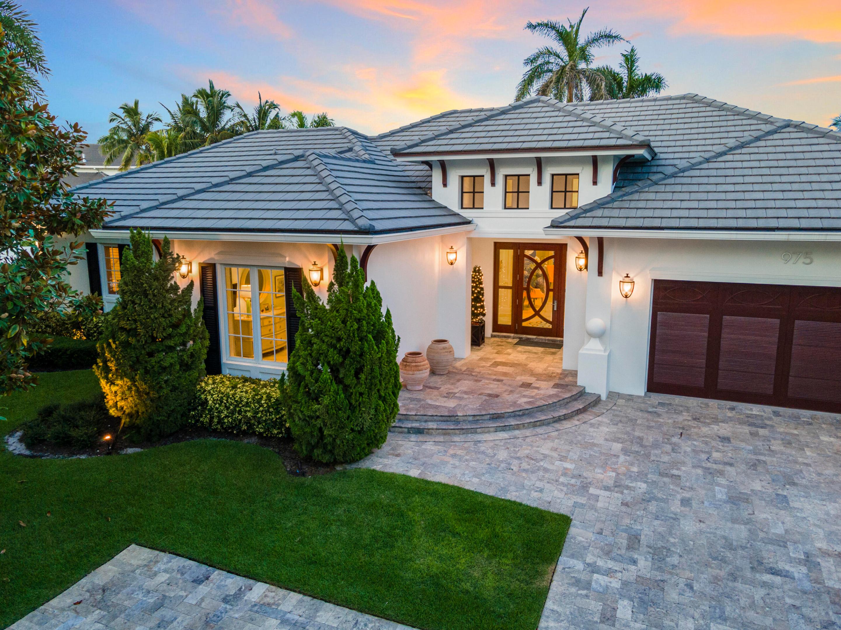 975 Banyan Drive