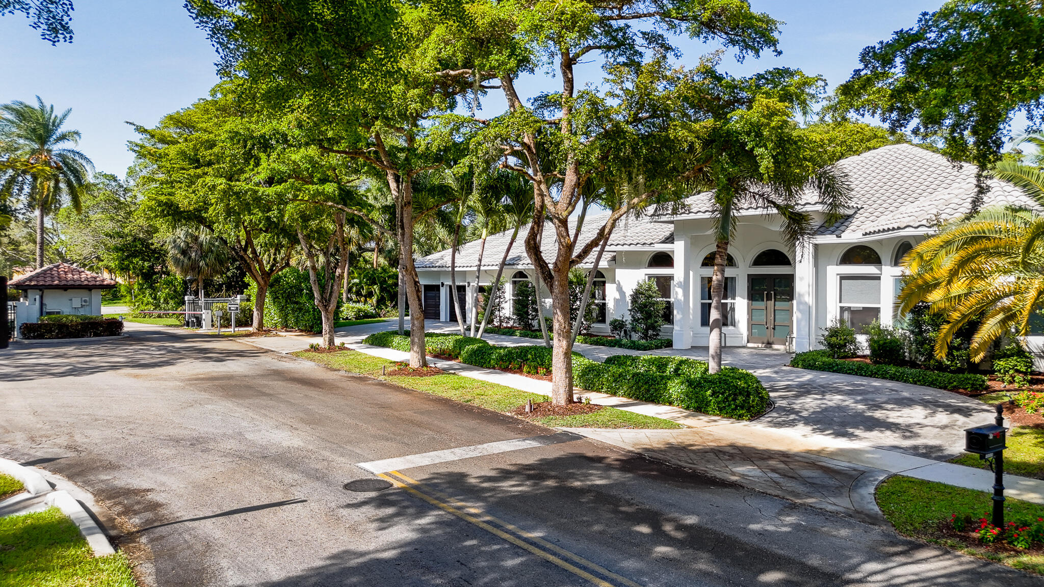 1000 SW 21st Avenue