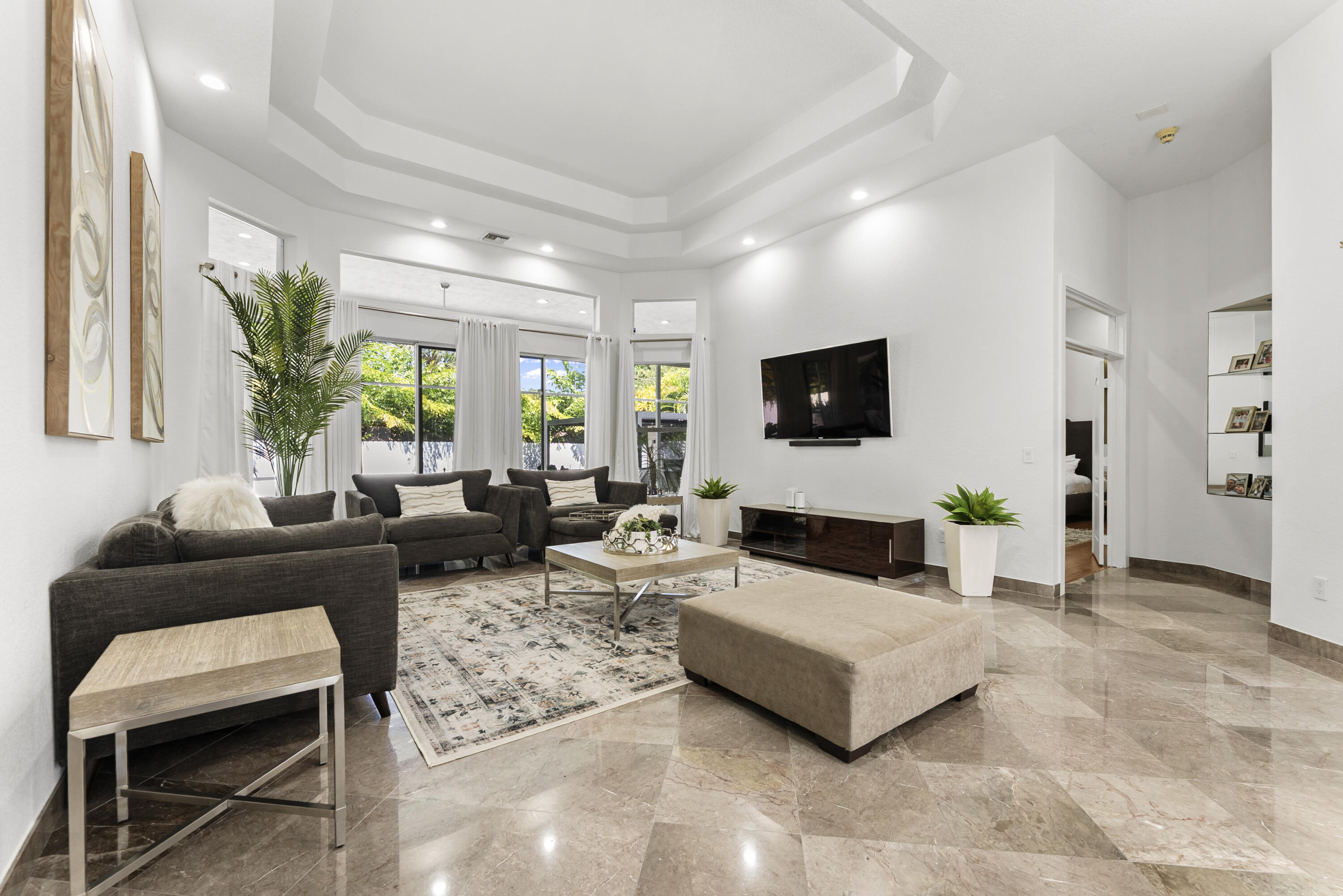 1000 SW 21st Avenue