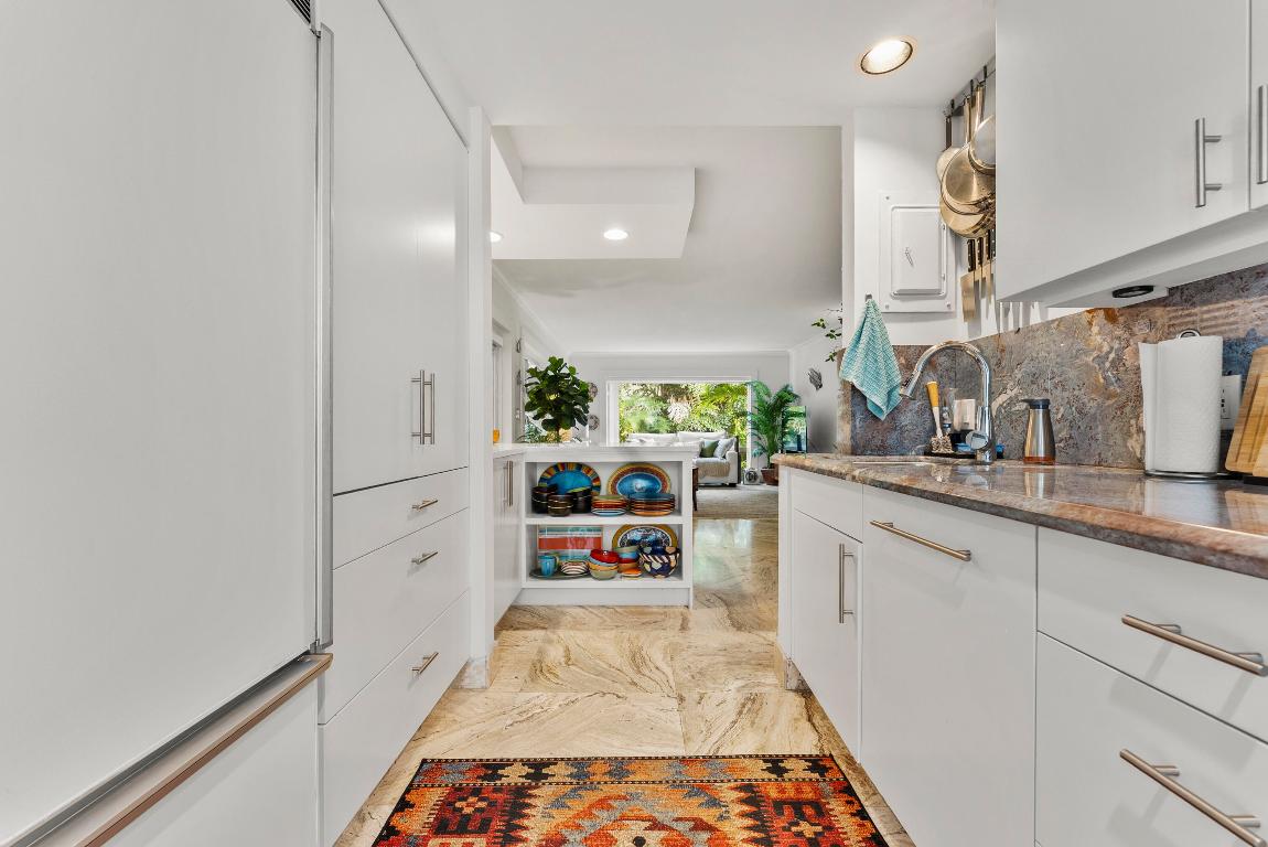 1202 Hillsboro Mile 2a