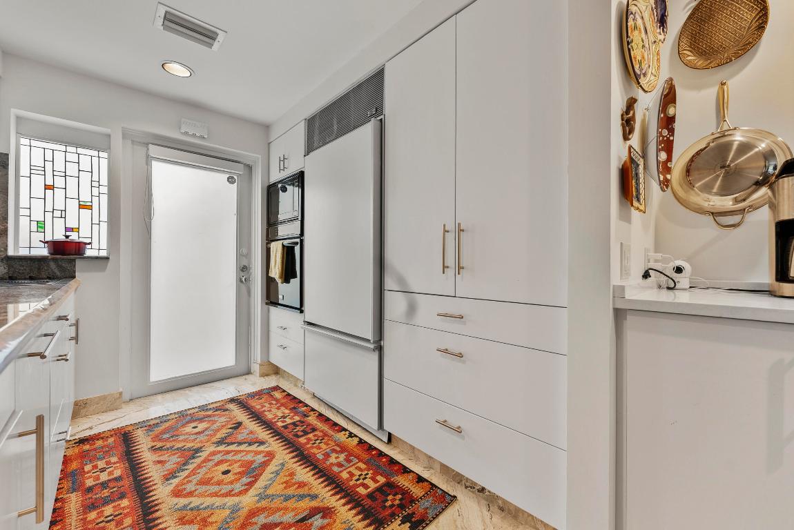 1202 Hillsboro Mile 2a