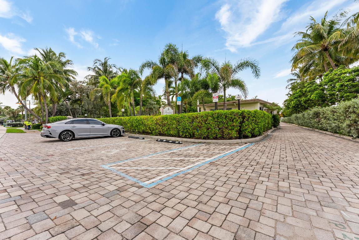 1202 Hillsboro Mile 2a