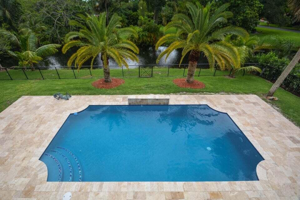 934 SW 21st Way