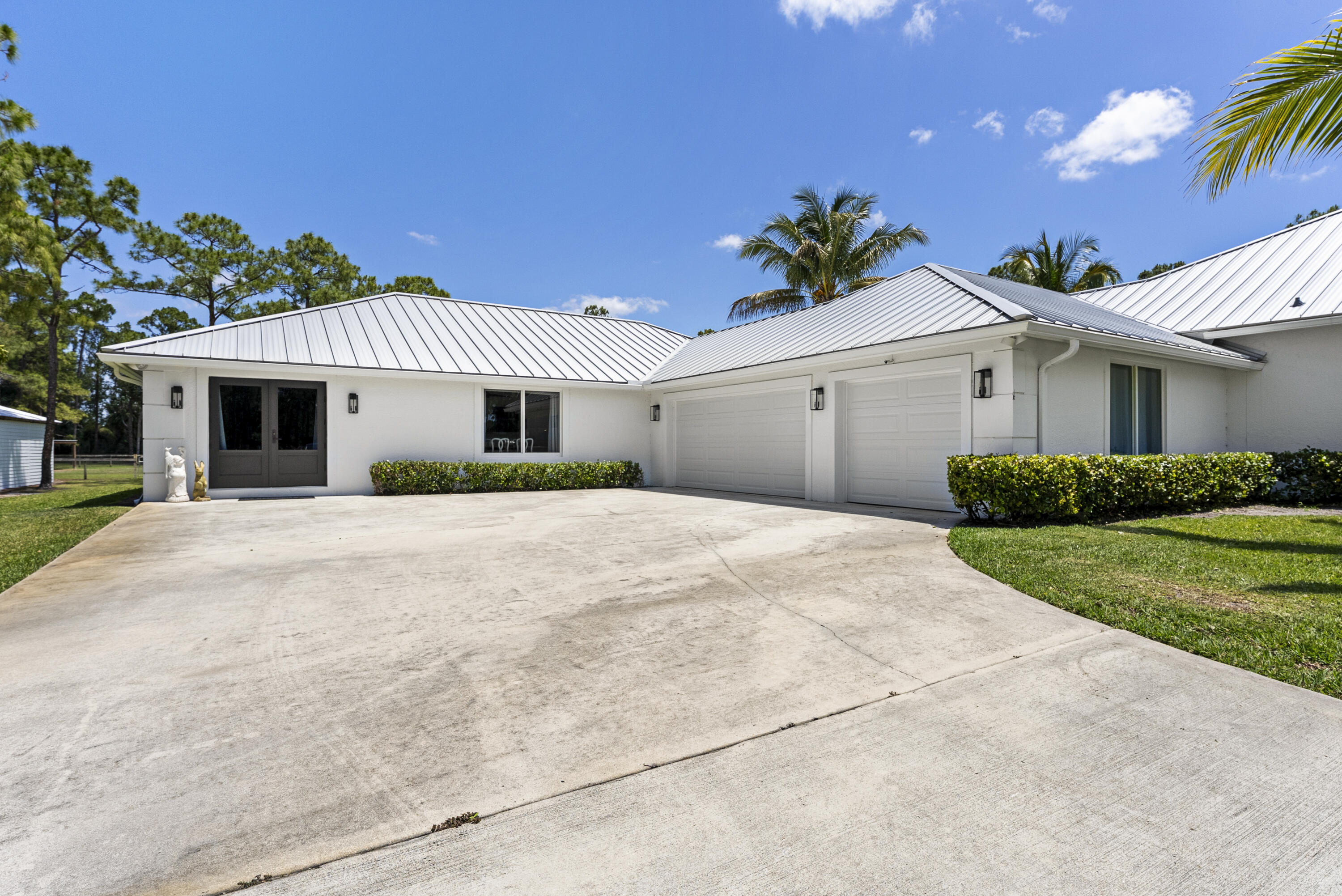 14819 Broken Arrow Place