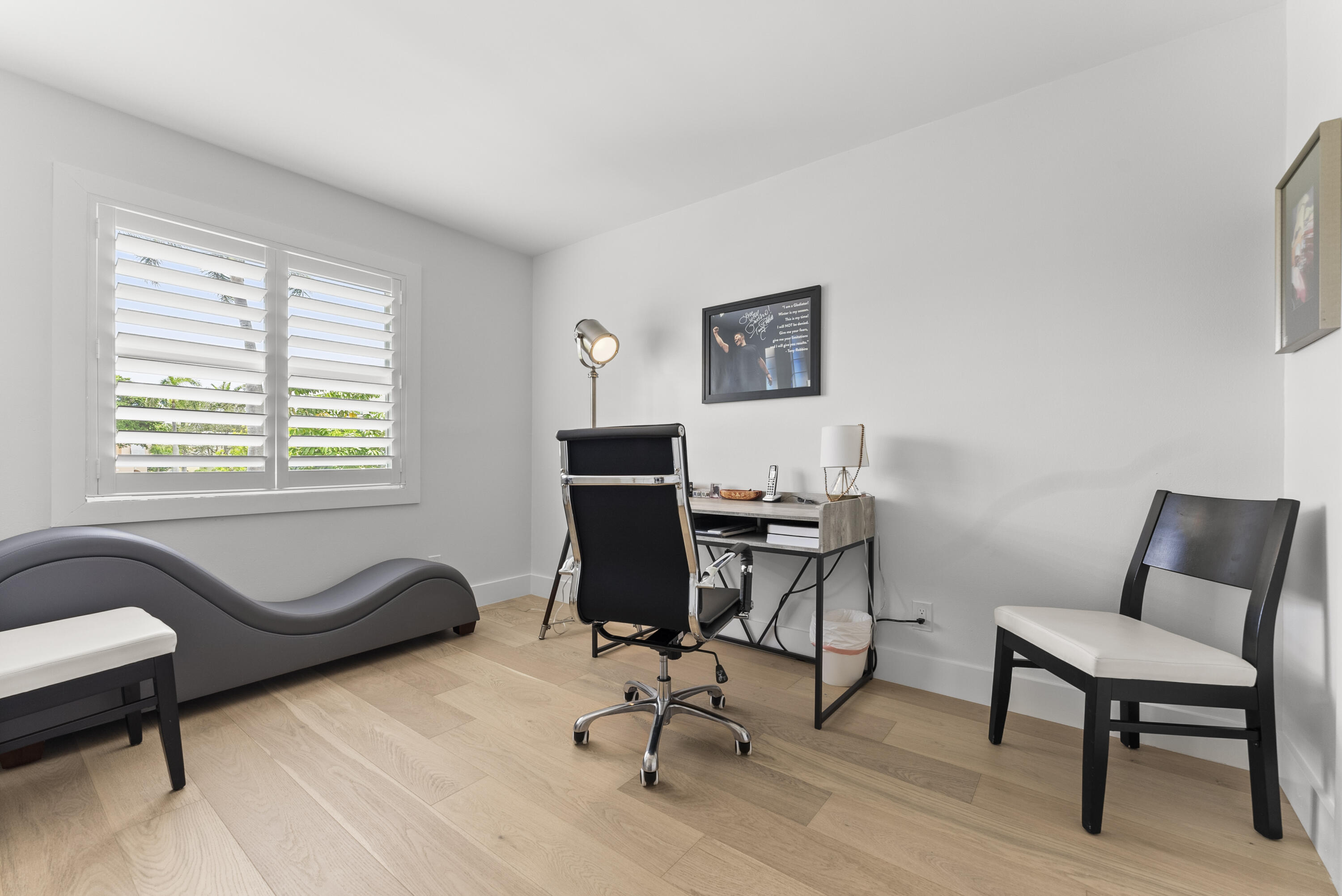 802 Andrews Avenue