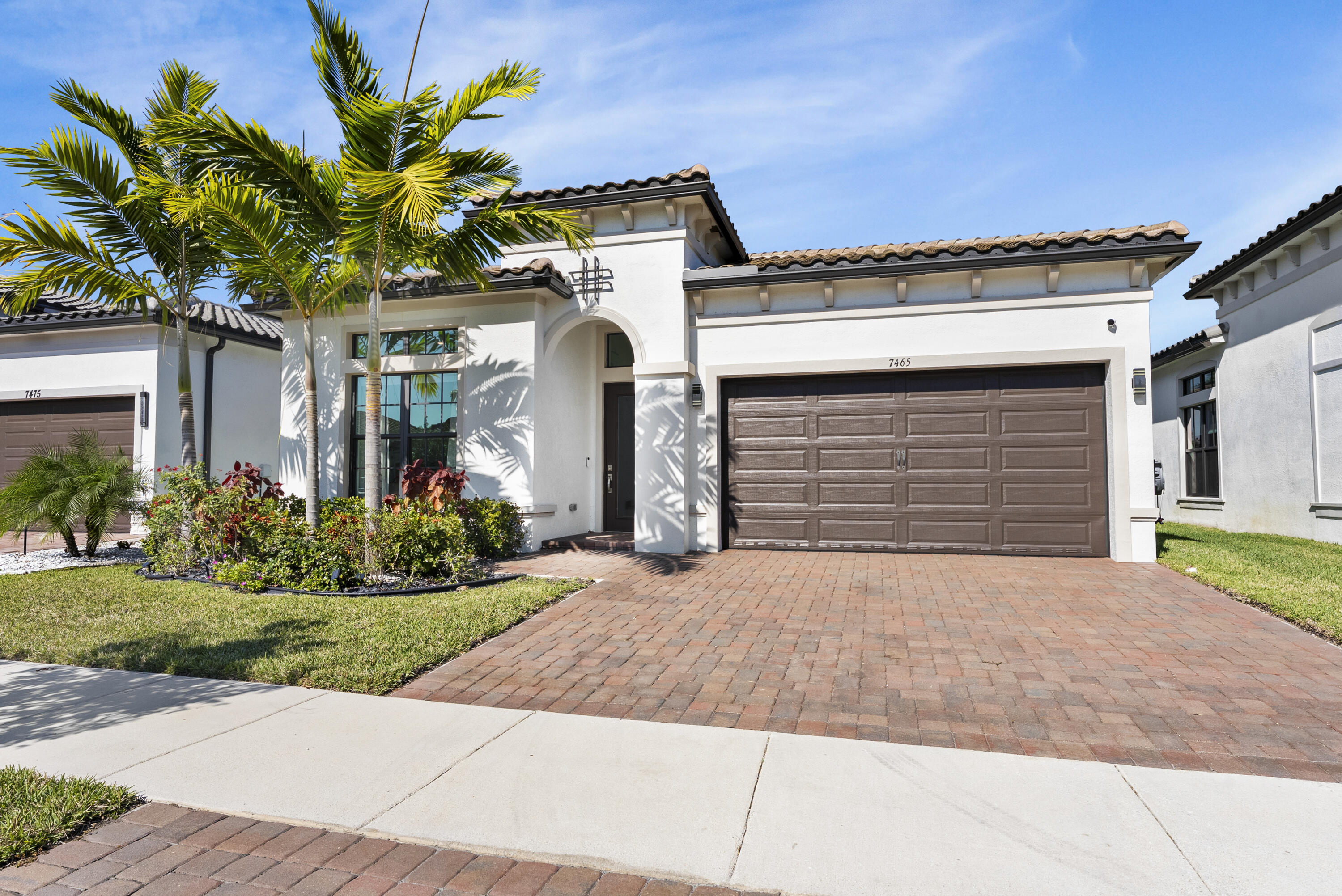 7465 Seacoast Drive