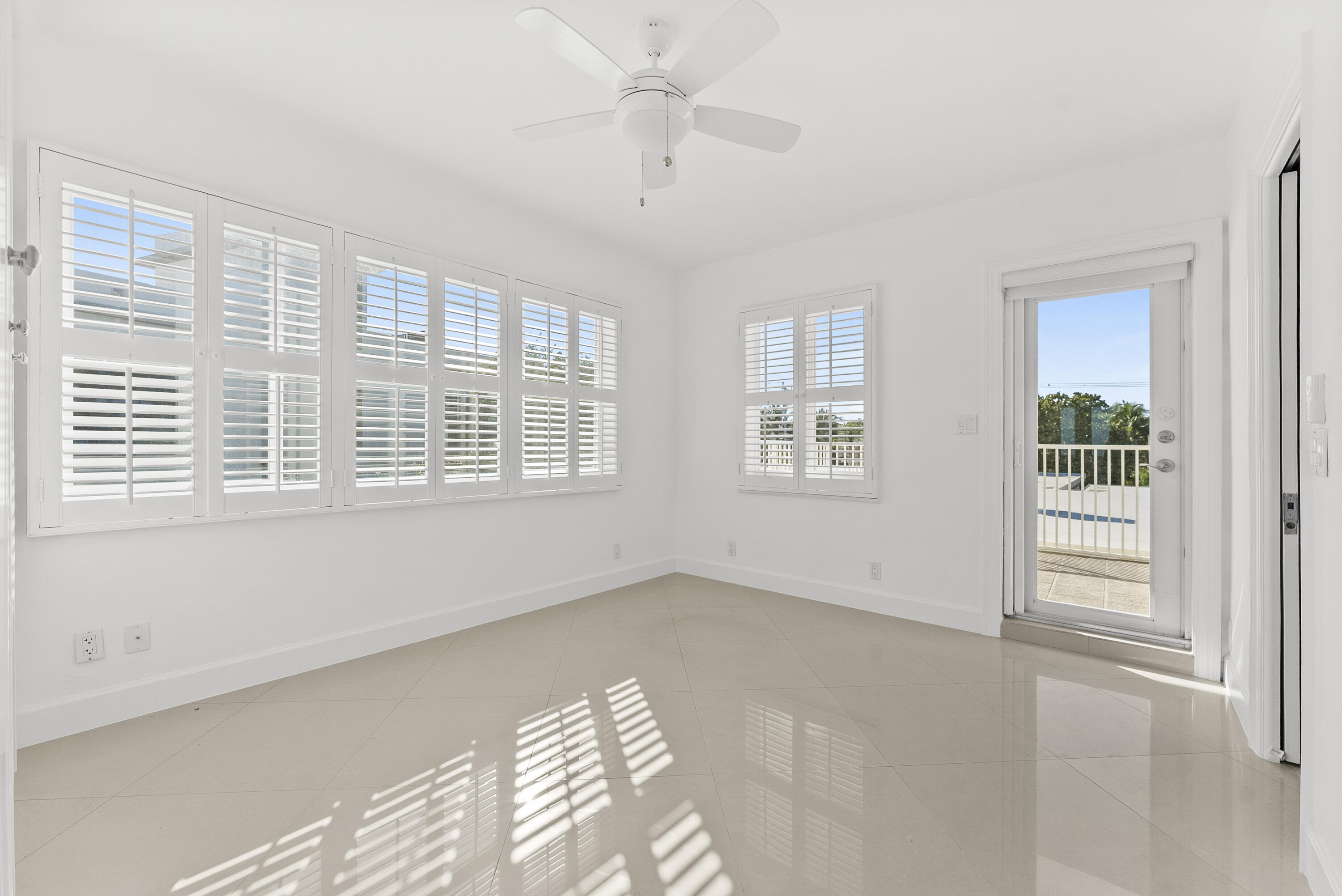 1203 Hillsboro Mile P3, Hillsboro Beach Unit: P3